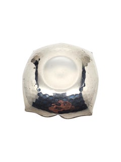 Piatto greco d'argento martellato con incisione Mapia # 19628