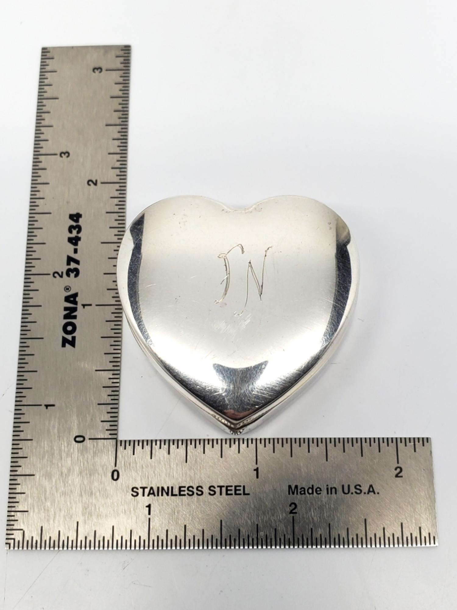 Boîte à pilules grecque en argent sterling avec monogramme JN  # 19627 en vente 4