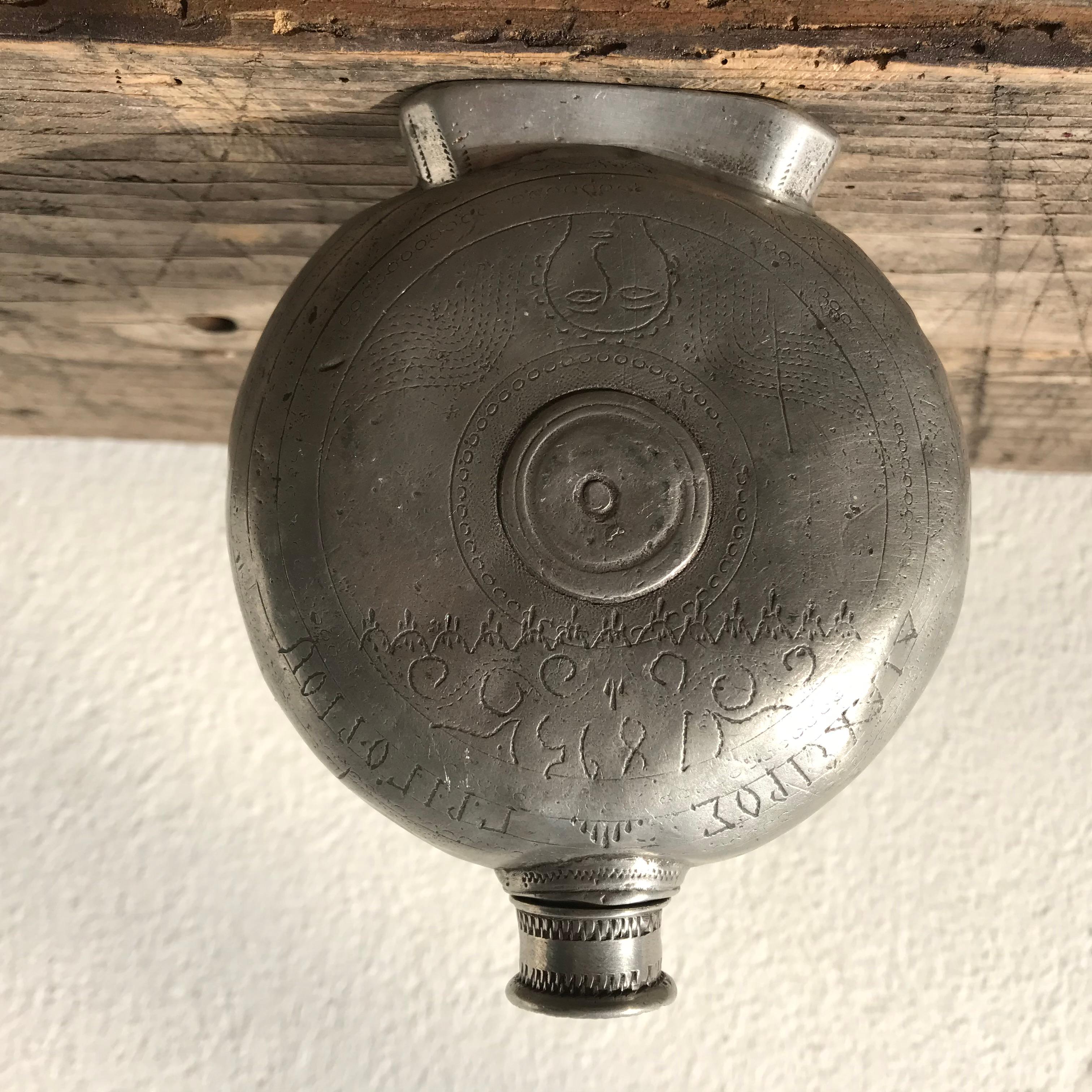 Griechischer Zinnflask (Zinn Flachmann), 1895 im Angebot 3