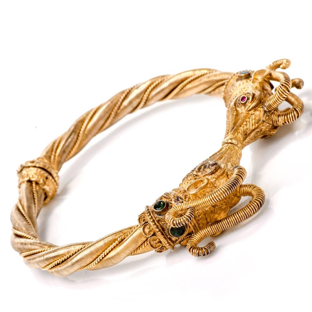 Greek Vintage Double Ram's Head Gold Bangle Bracelet In Excellent Condition In Miami, FL