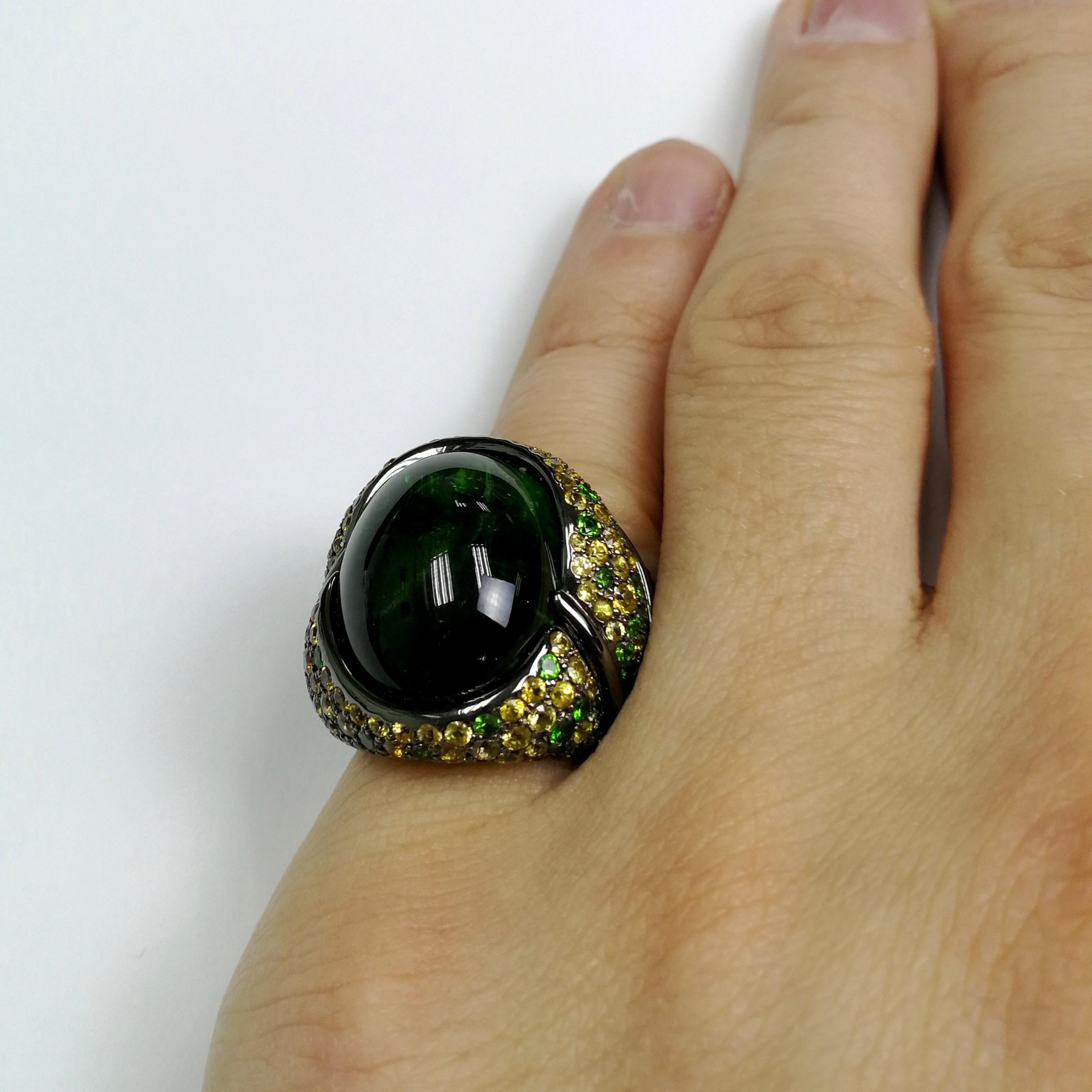 Green 23.30 Carat Tourmaline Yellow Sapphire Tsavorite 18 Karat Black Gold Ring 7