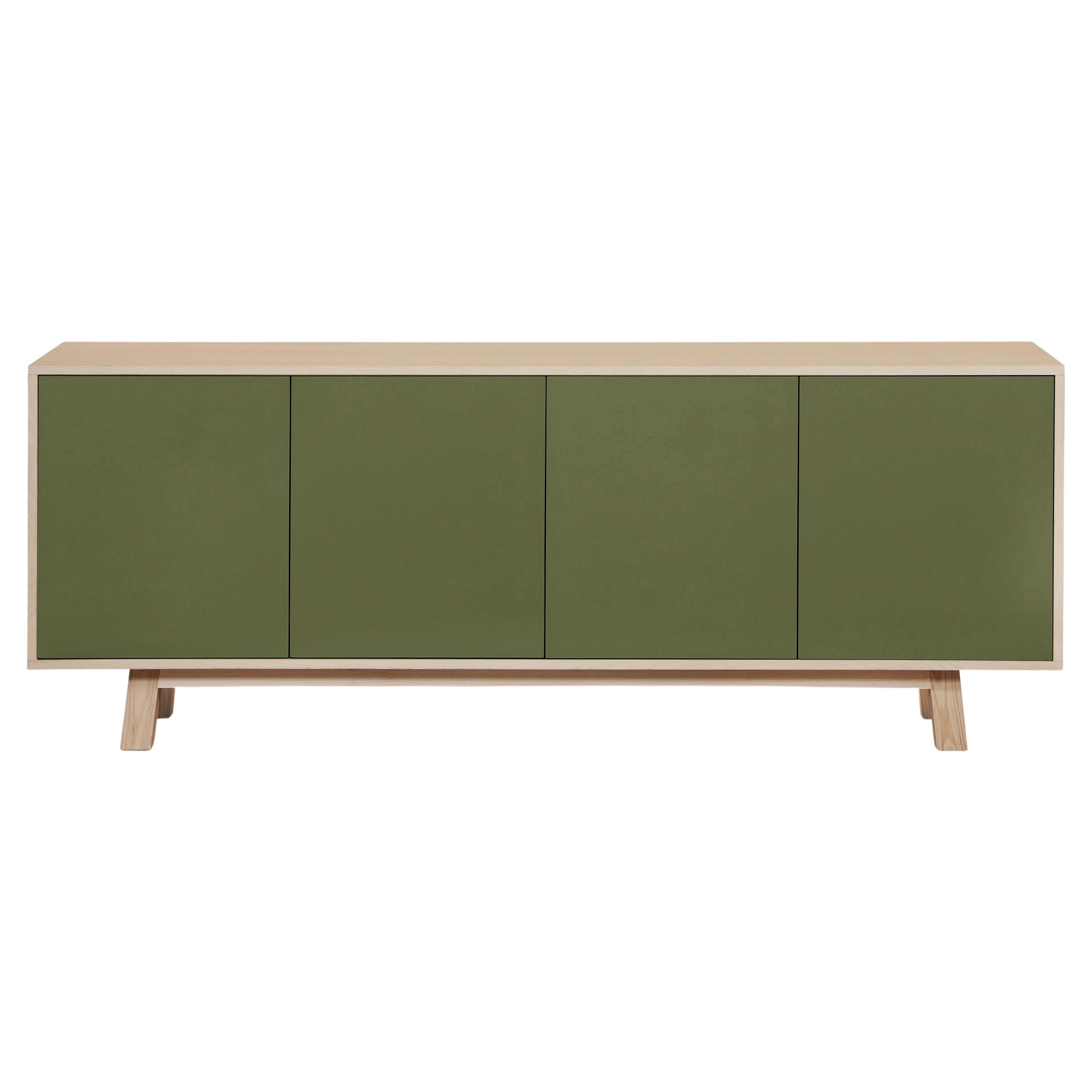 Grünes 4-türiges Sideboard aus grünem, PEFC-zertifiziertem Eschenholz, Design Eric Gizard, Paris