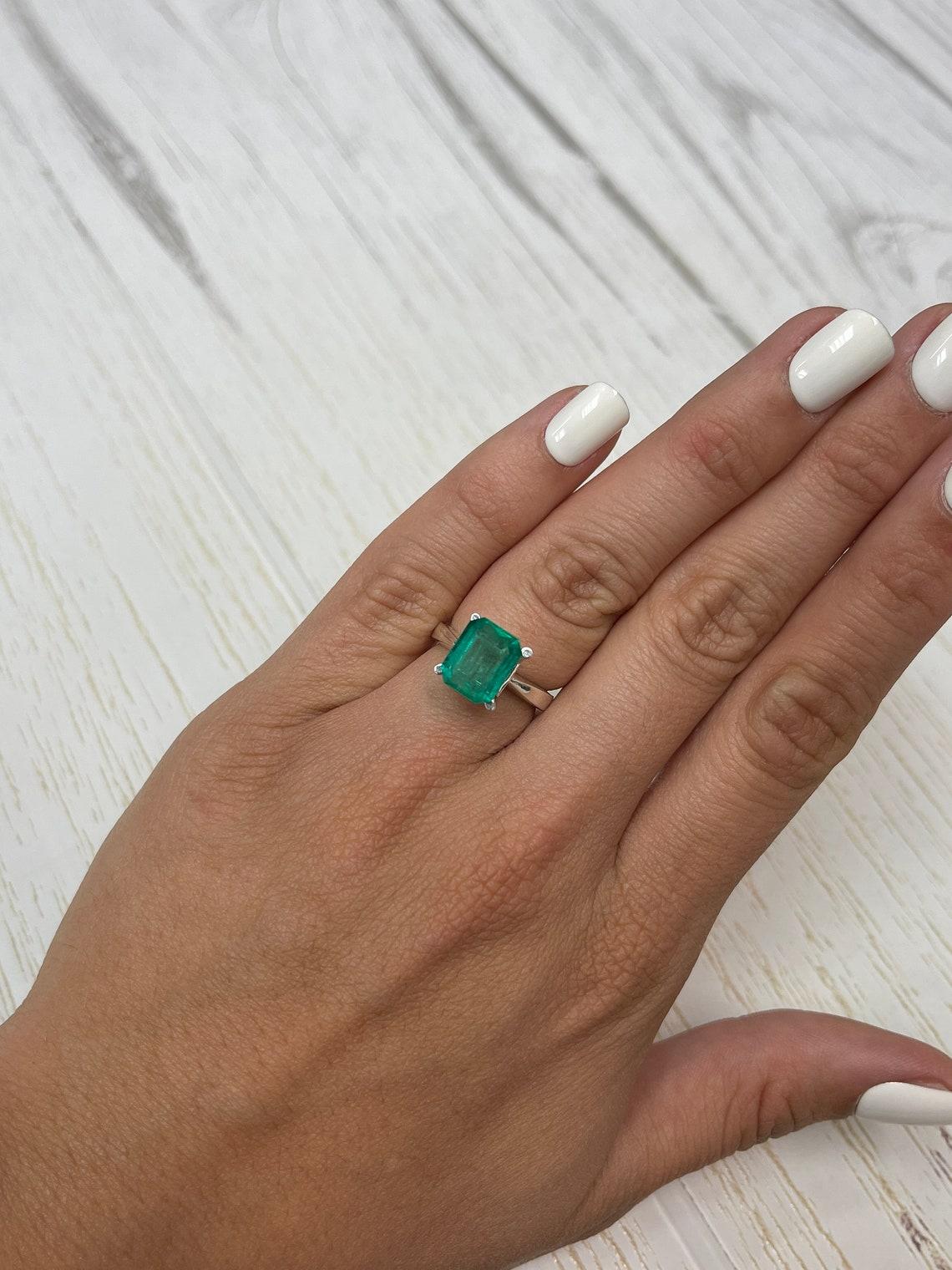 Esmeralda colombiana verde talla esmeralda de 5,11 quilates - piedra de nacimiento de mayo en venta 3