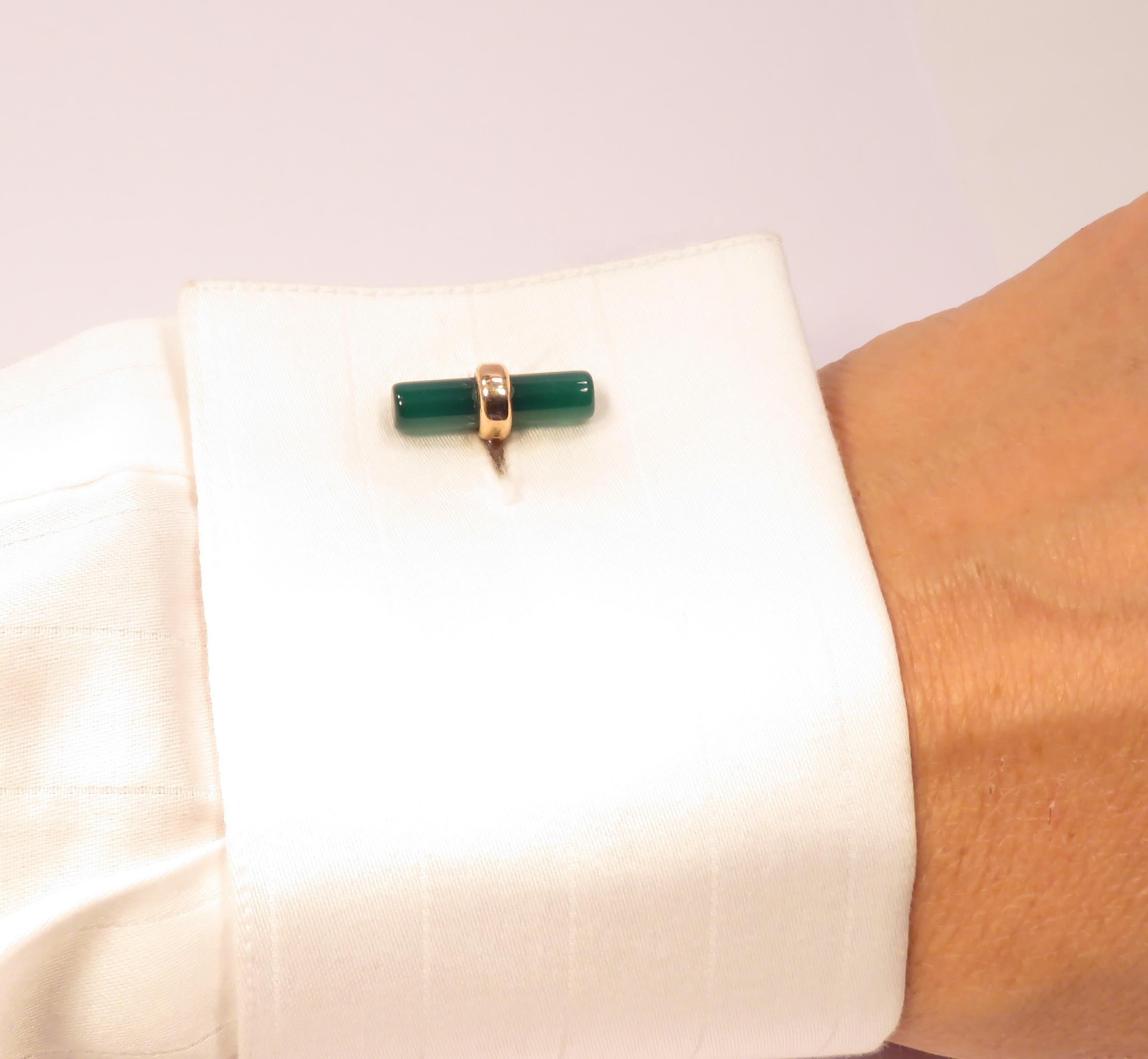 Handmade cufflinks in 9k rose gold featuring four natural green agate bars. Gemstones size: length 20 mm - diameter 5 mm / length 0,787 inches - diameter 0,196 inches. They are marked with the Italian Gold Mark 375 and Botta Gioielli brandmark