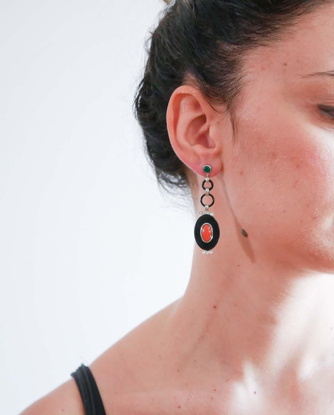 Pendientes de ágata verde, coral, ónice, diamantes y platino. Corte mixto en venta