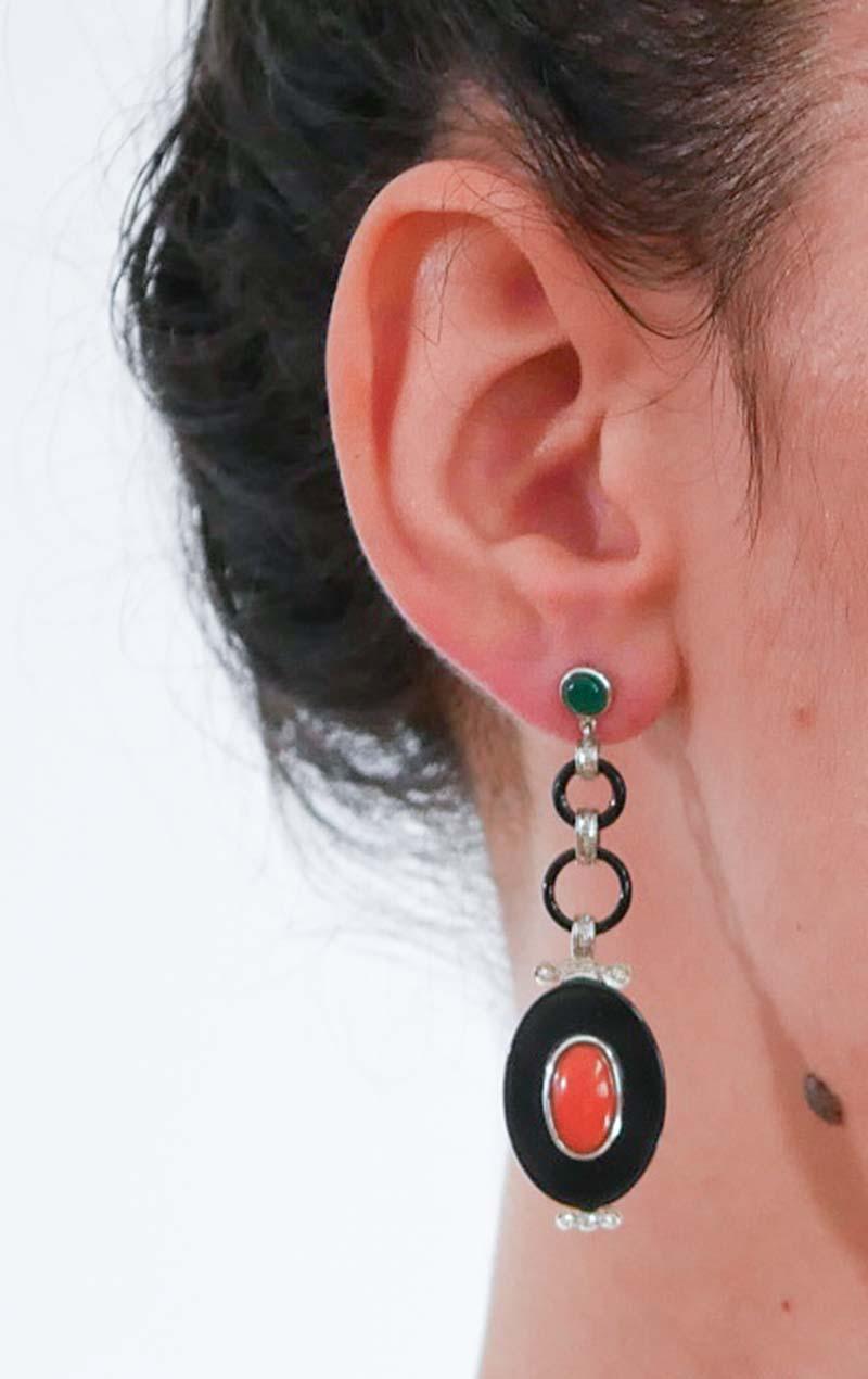 Pendientes de ágata verde, coral, ónice, diamantes y platino. en Bueno estado para la venta en Marcianise, Marcianise (CE)