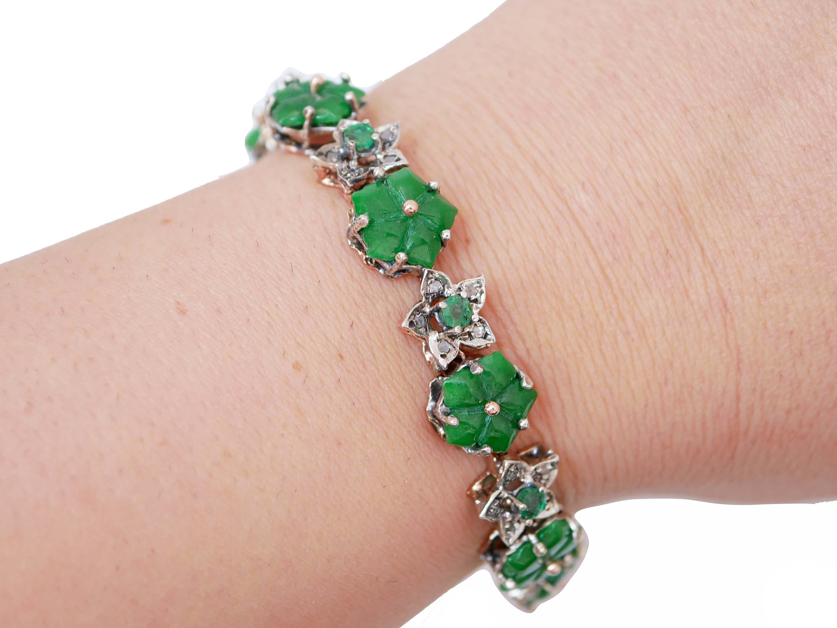Green Agate Flowers, Emeralds, Diamonds, Rose Gold and Silver Bracelet. In Good Condition In Marcianise, Marcianise (CE)