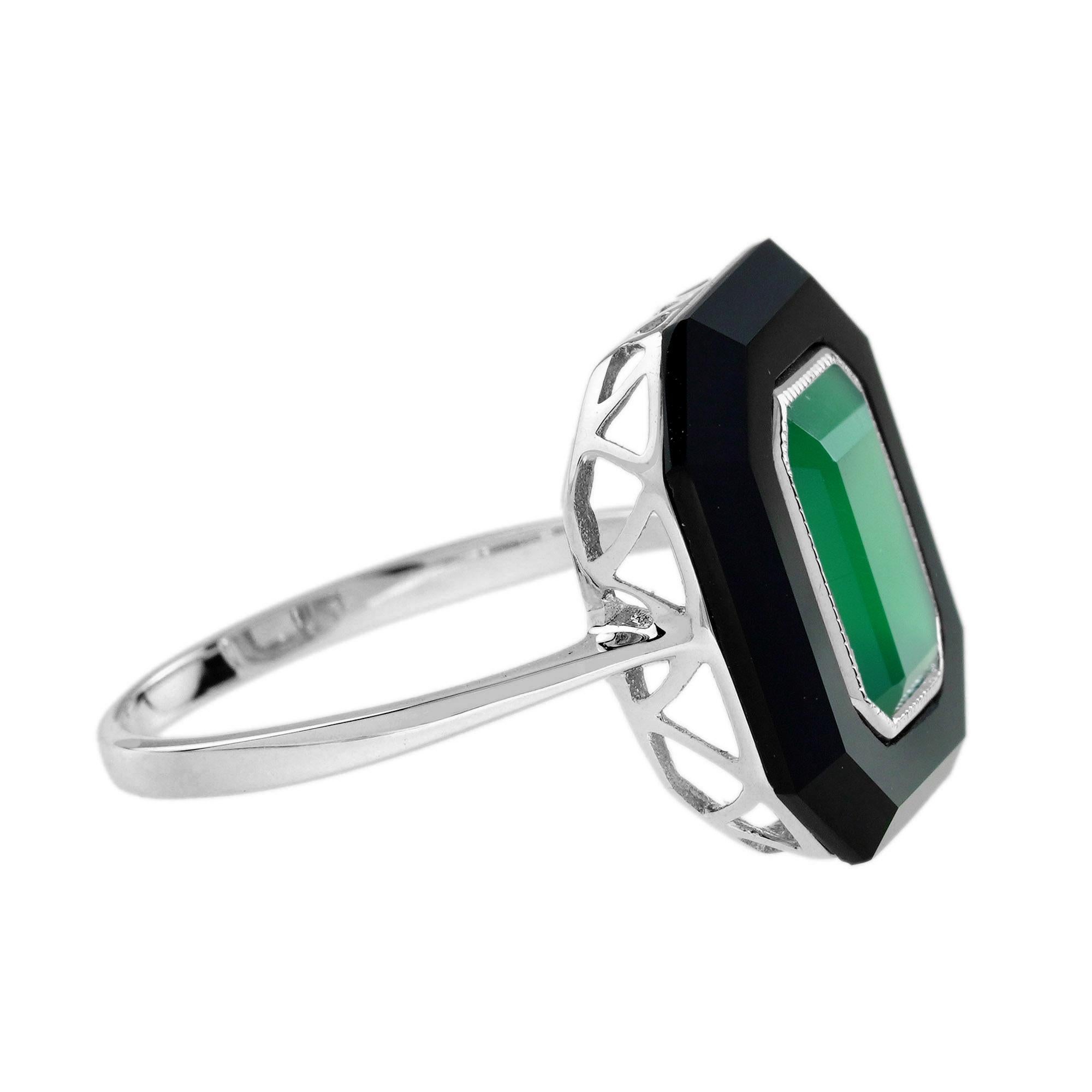 Green Agate Onyx Art Deco Style Hexagon Cocktail Ring in 9K White Gold In New Condition For Sale In Bangkok, TH