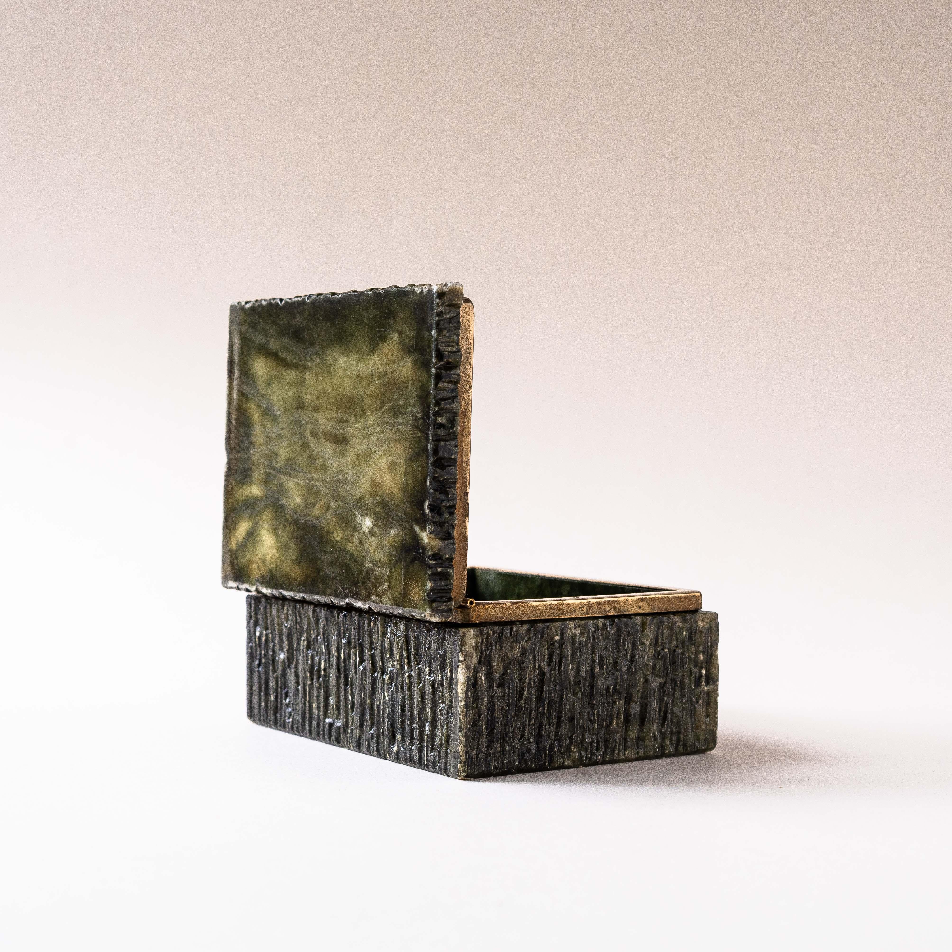 Green Alabaster and Brass Jewelry Box by Romano Bianchi, Italy 1970s In Good Condition For Sale In ROUEN, FR