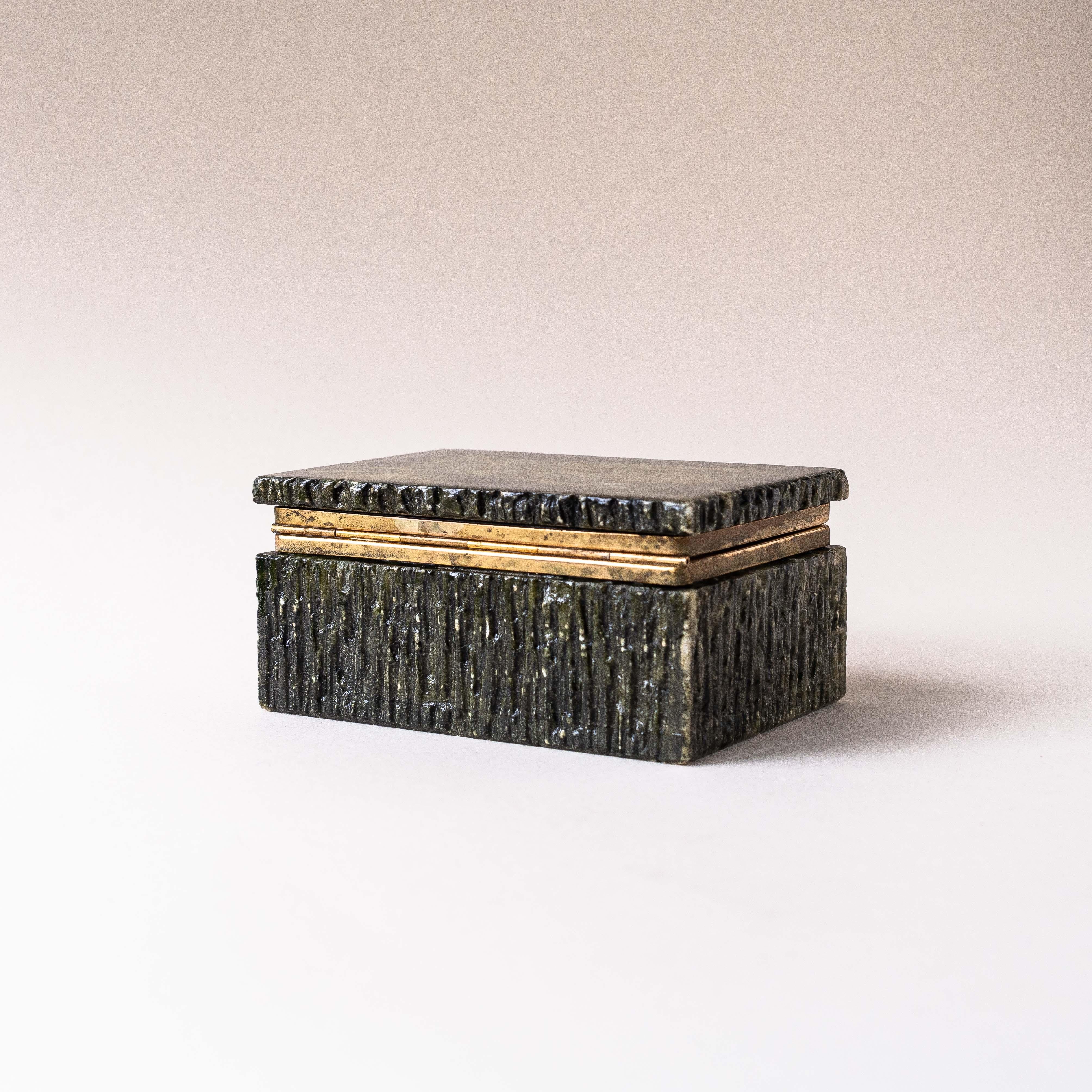 Onyx Green Alabaster and Brass Jewelry Box by Romano Bianchi, Italy 1970s For Sale