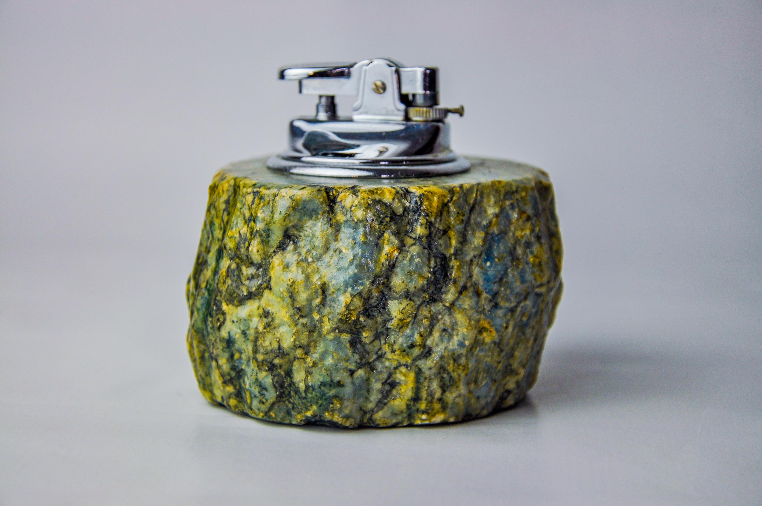 Very beautiful alabaster lighter designed and produced by Romano Bianchi in Italy in the 1970s. Handcrafted. Very well preserved. Decorative object that will bring a real designer touch to your interior. Original lighter revised by a professional.