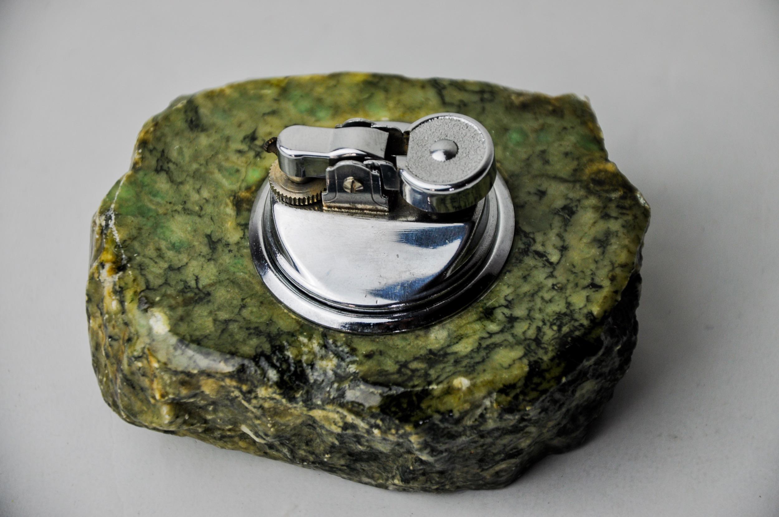 Green alabaster lighter by Romano Bianchi, Italy, 1970 In Good Condition For Sale In BARCELONA, ES