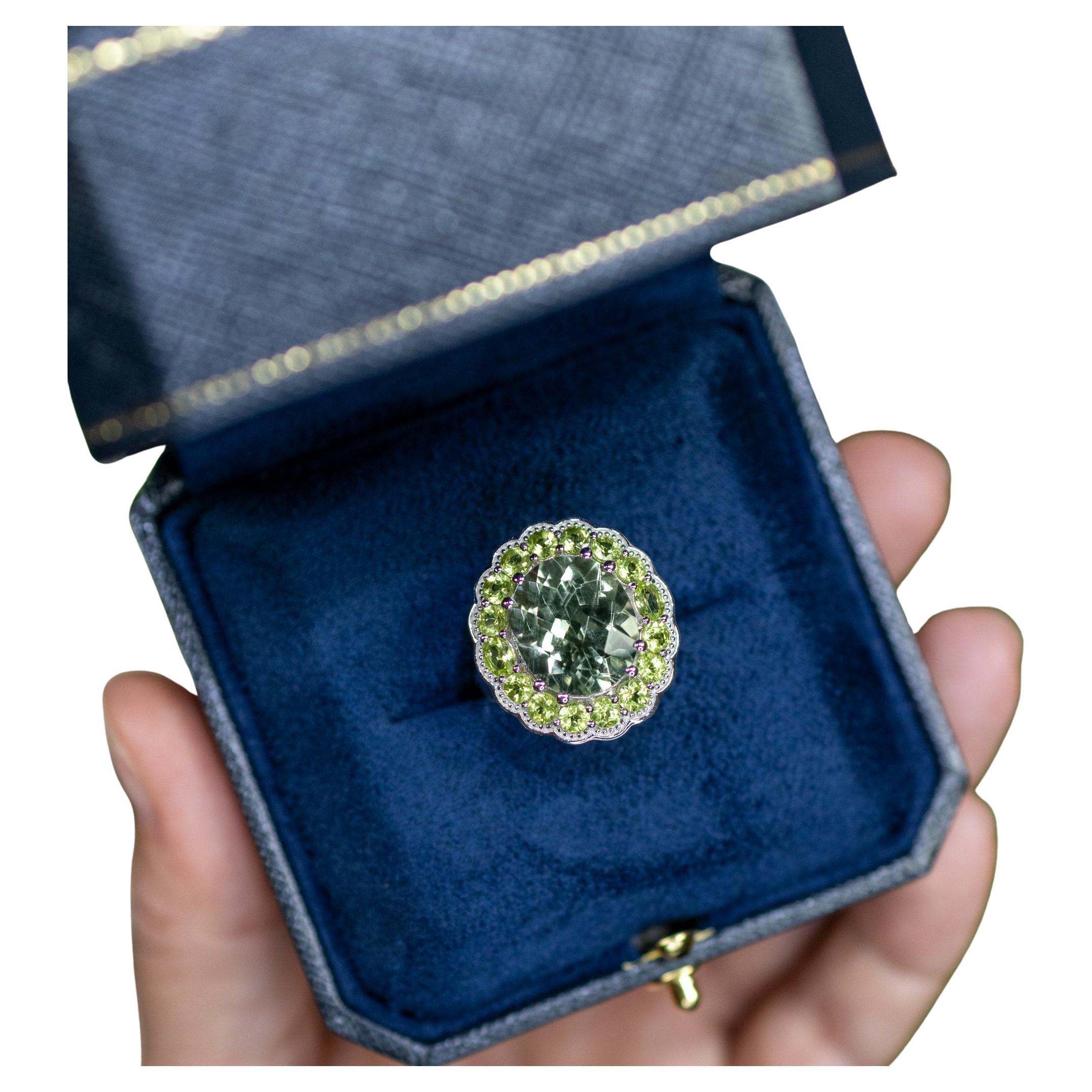 Amatista verde Anillo de cóctel Halo de peridoto 7,18 quilates Plata de ley