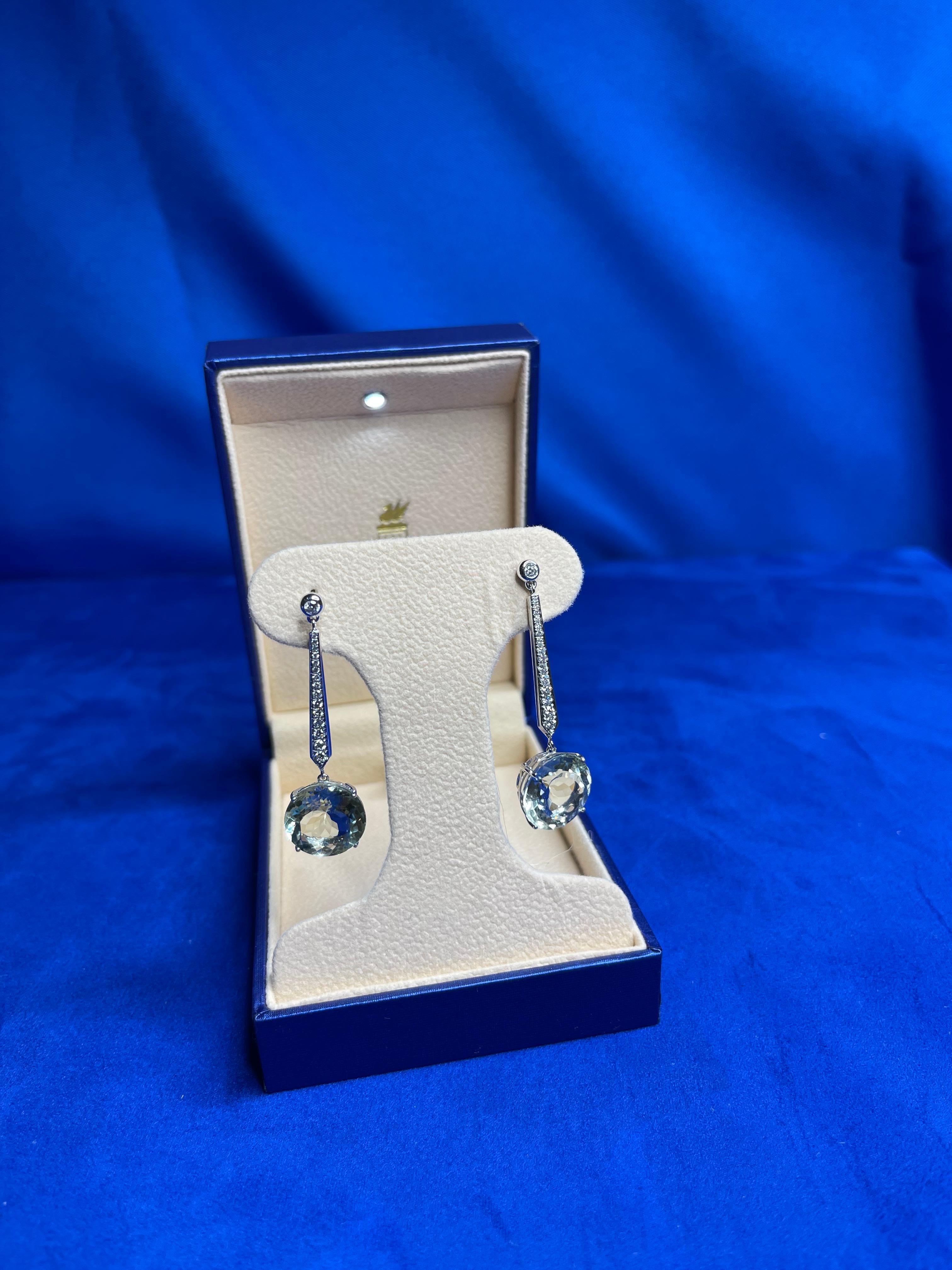 Brillantgrüner Amethyst Prasiolith-Diamant-Tropfen-Ohrringe aus 18 Karat Weißgold im Angebot 3