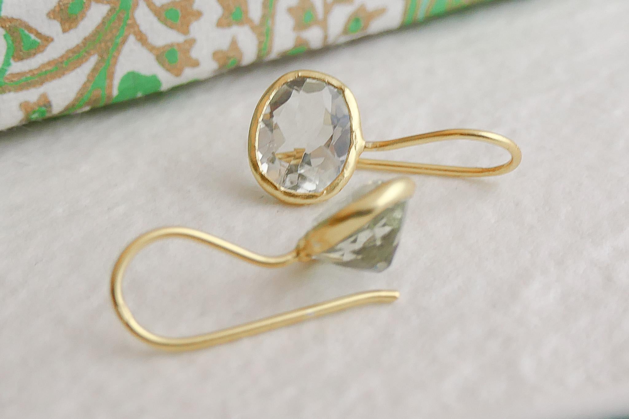 Grüner Amethyst vergoldete Sterlingsilber-Tropfen-Ohrringe im Zustand „Neu“ im Angebot in Oslo, 03