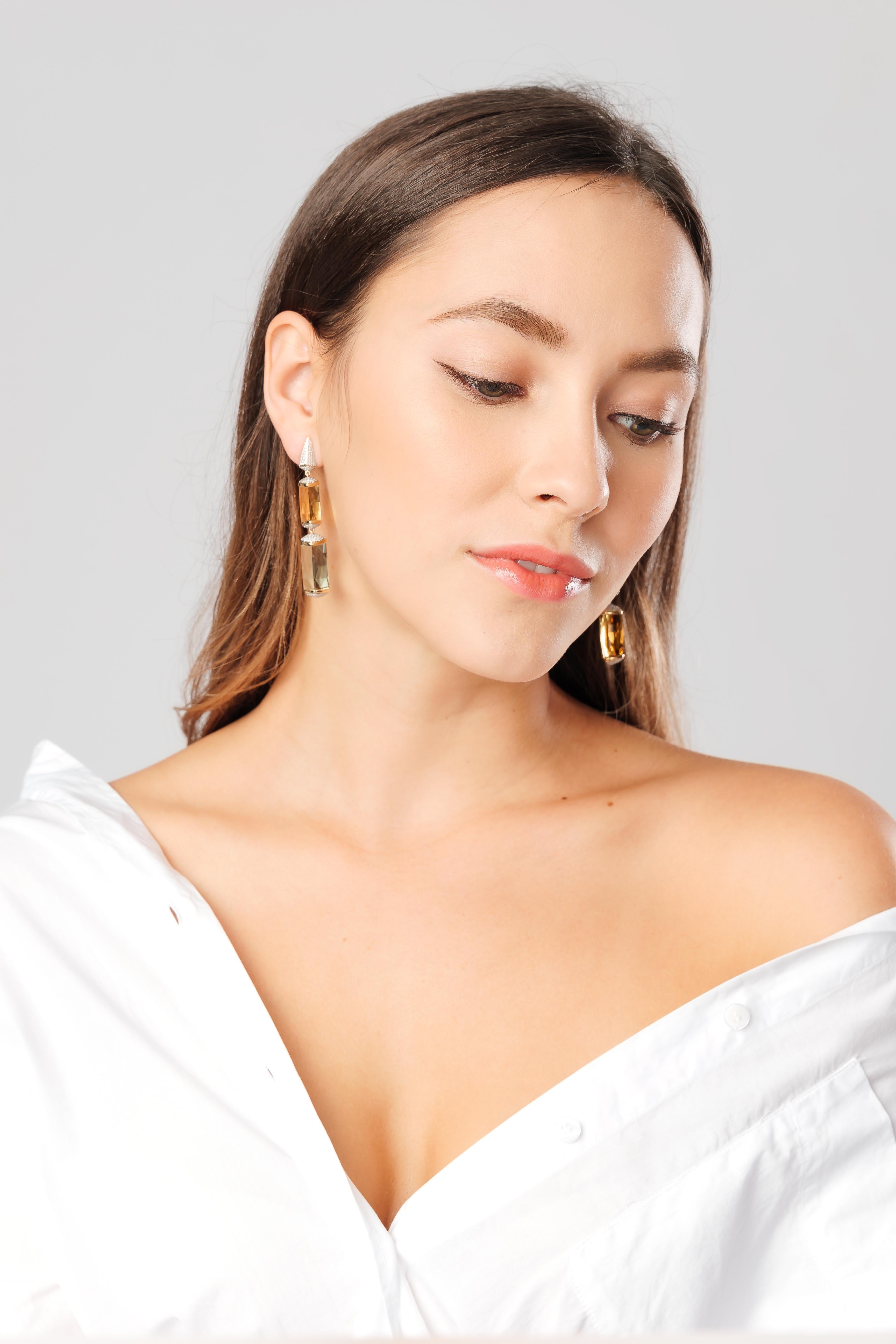 Sunita Nahata Green Amethyst and Honey Quartz Earrings in 18KYG with Diamond. In New Condition For Sale In Hong Kong, HK