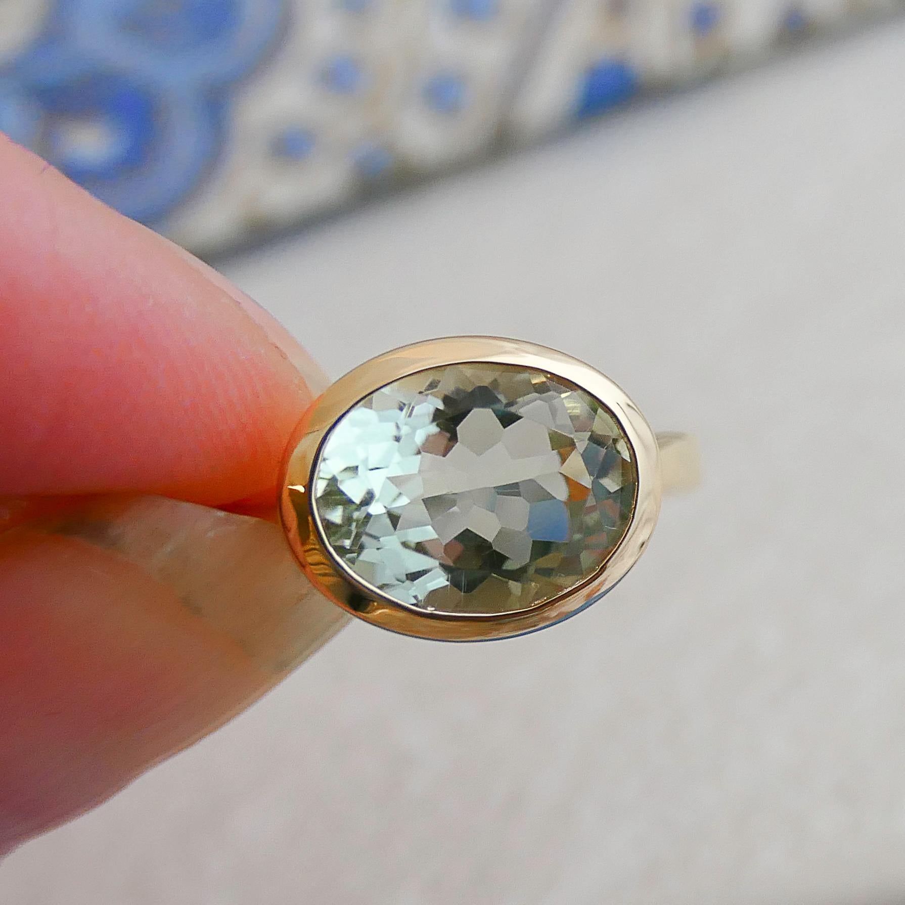 Anello in argento placcato oro con ametista verde ovale in vendita 2