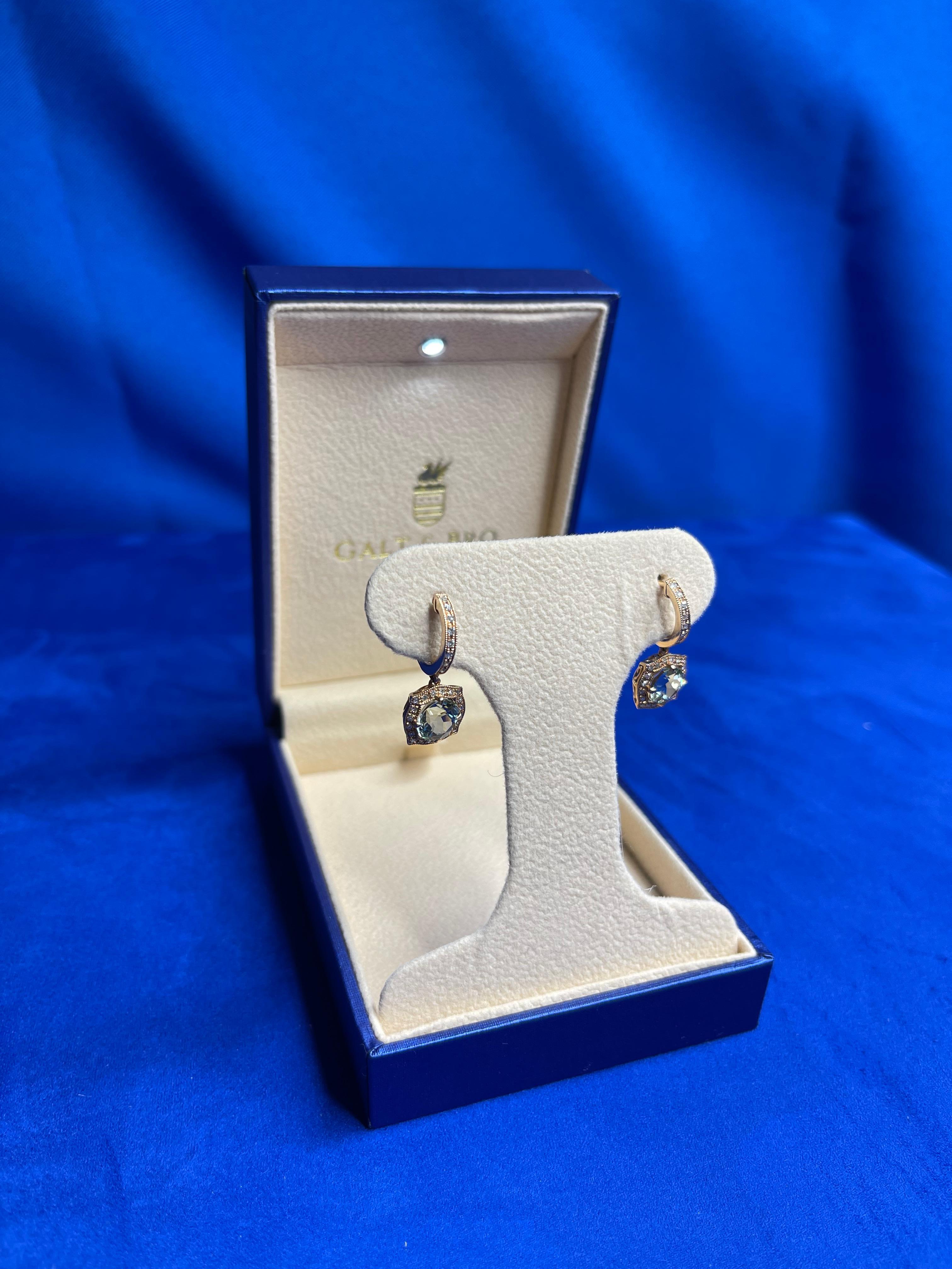 Orecchini a goccia in oro rosa 14 carati con ametista verde e prasiolite e diamanti a raggiera
Oro rosa 14K
2,00 carati di Ametista verde / Prasiolite
0,30 carati di diamanti