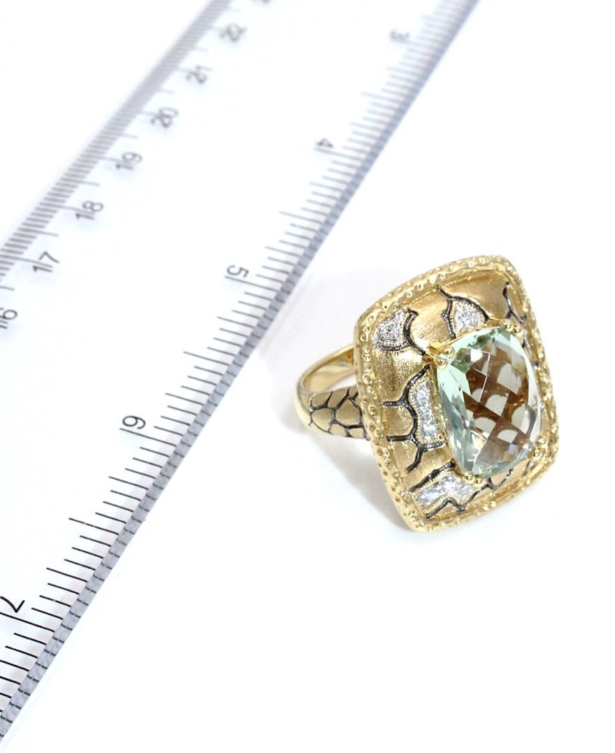 18K Yellow Gold Green Amethyst and Diamond Ring  In New Condition In Old Tappan, NJ