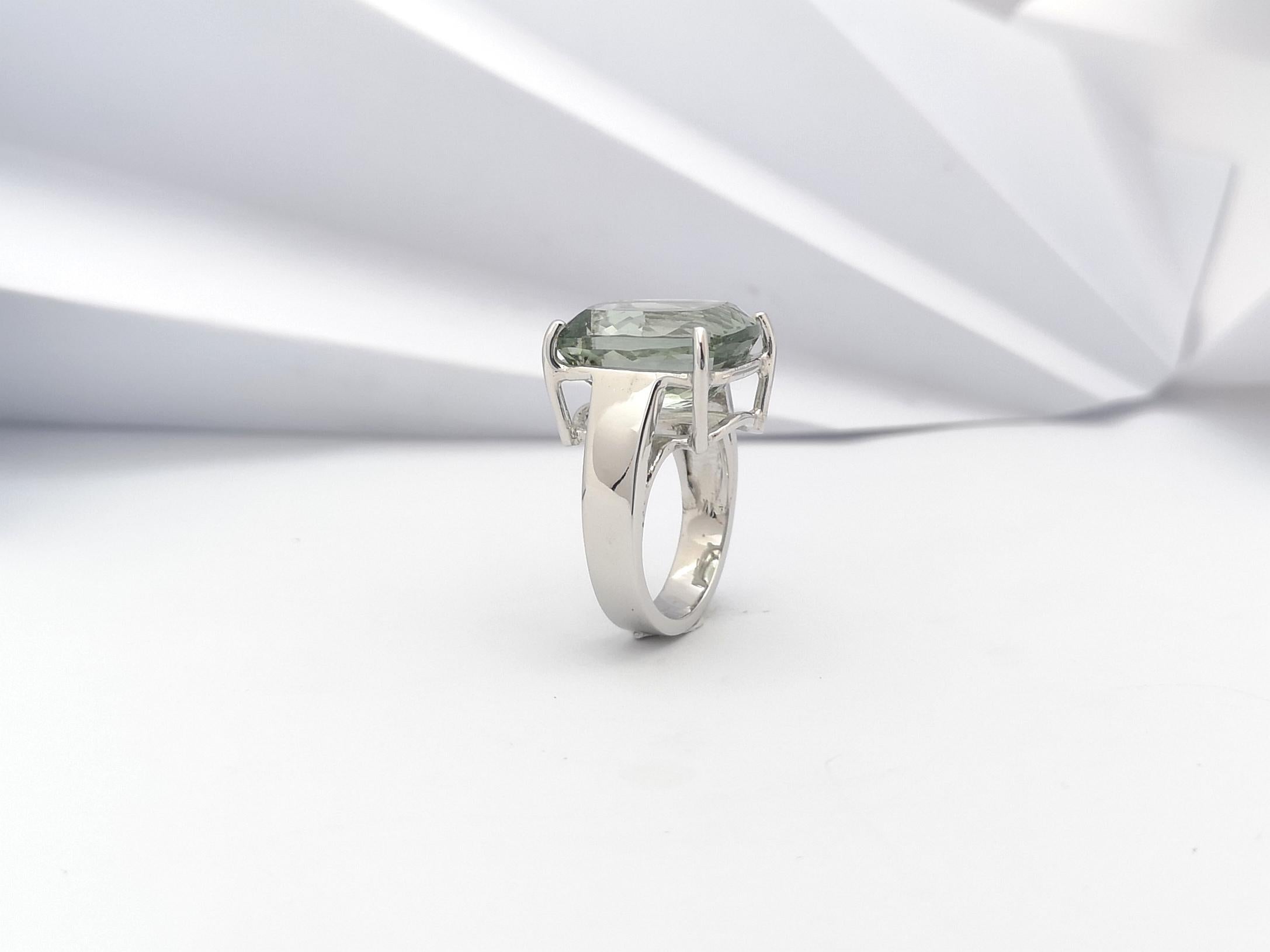 Green Amethyst Ring set in Silver Settings For Sale 10