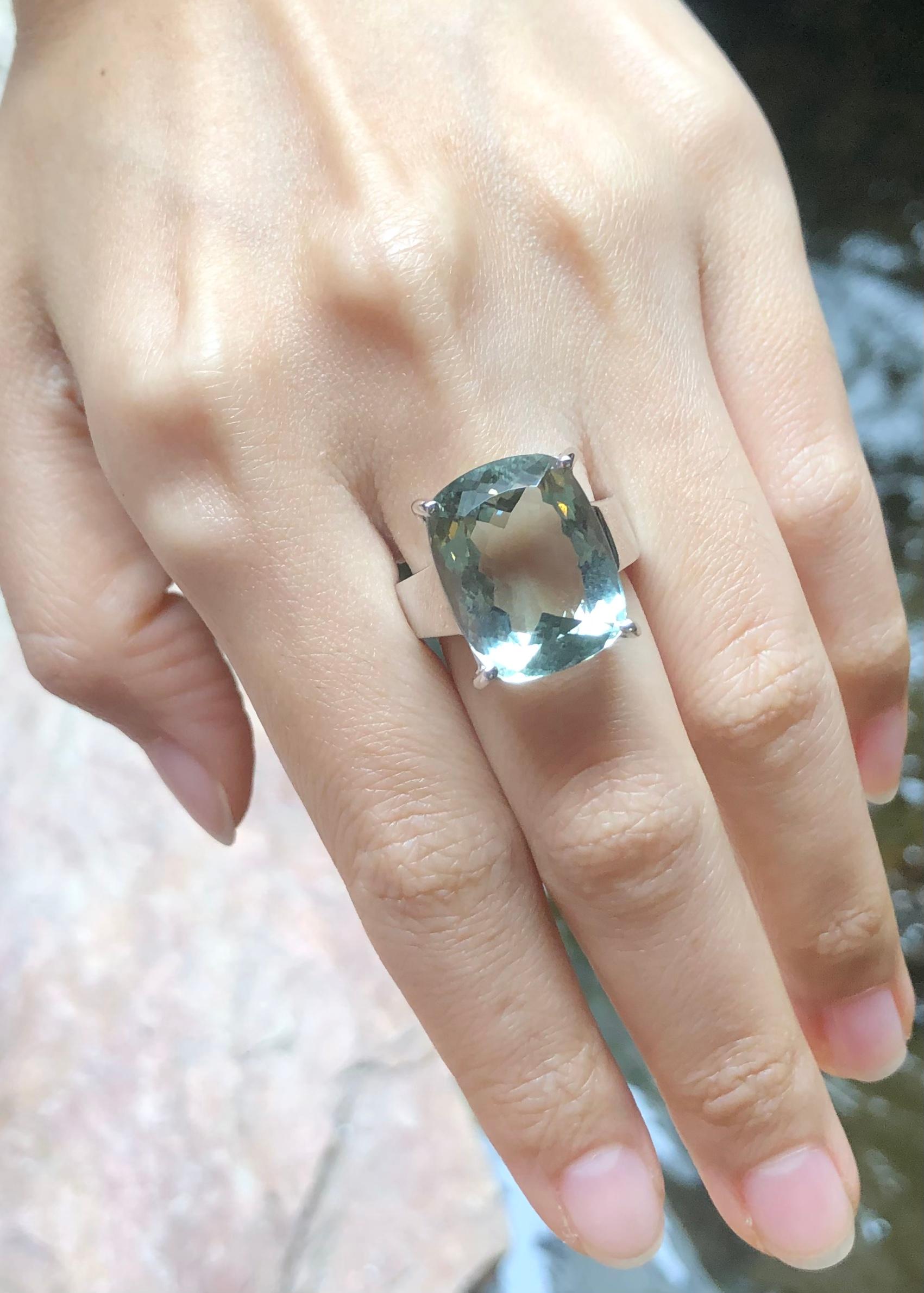 Contemporary Green Amethyst Ring set in Silver Settings For Sale