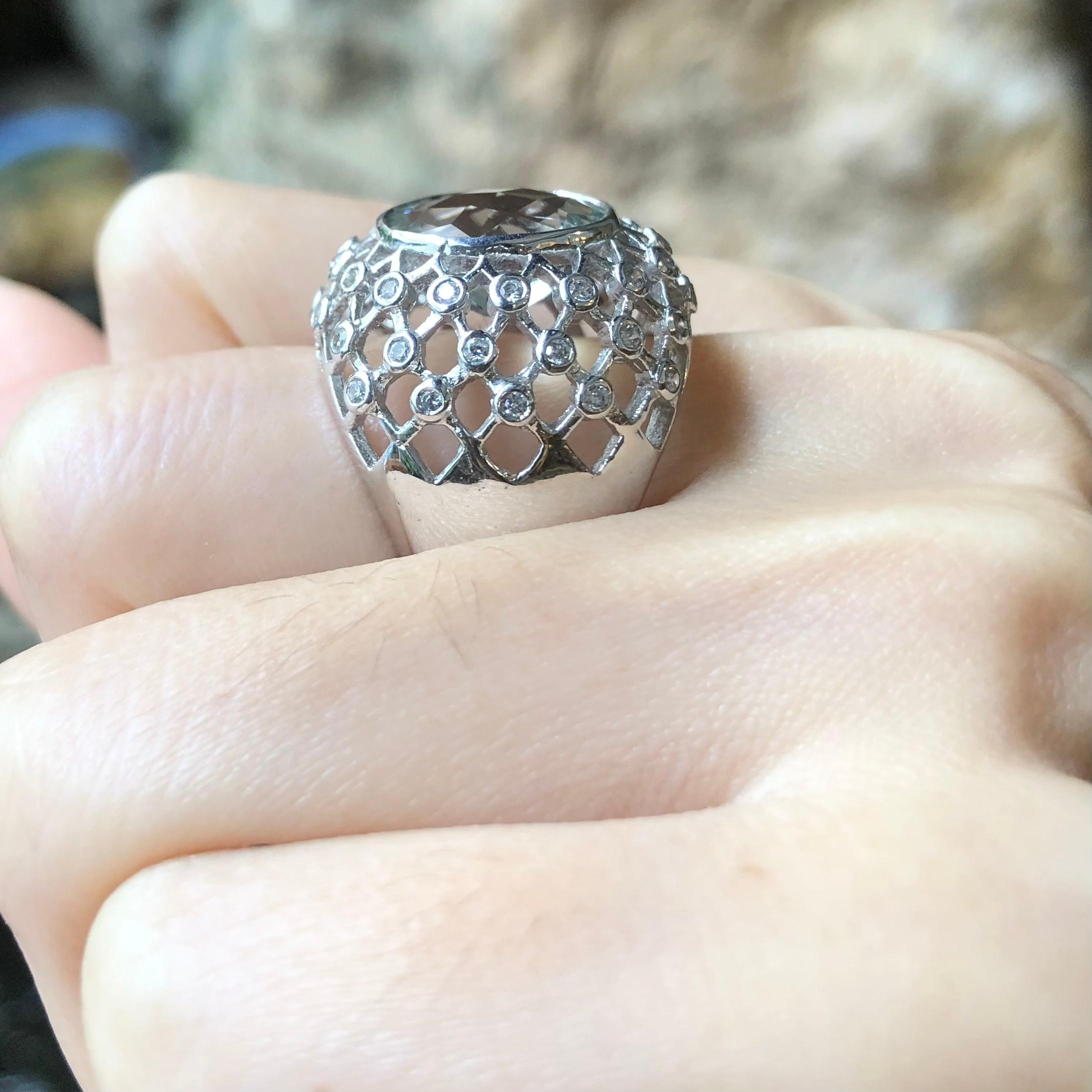 Taglio misto Anello con ametista verde e zirconia cubica con montatura in argento in vendita