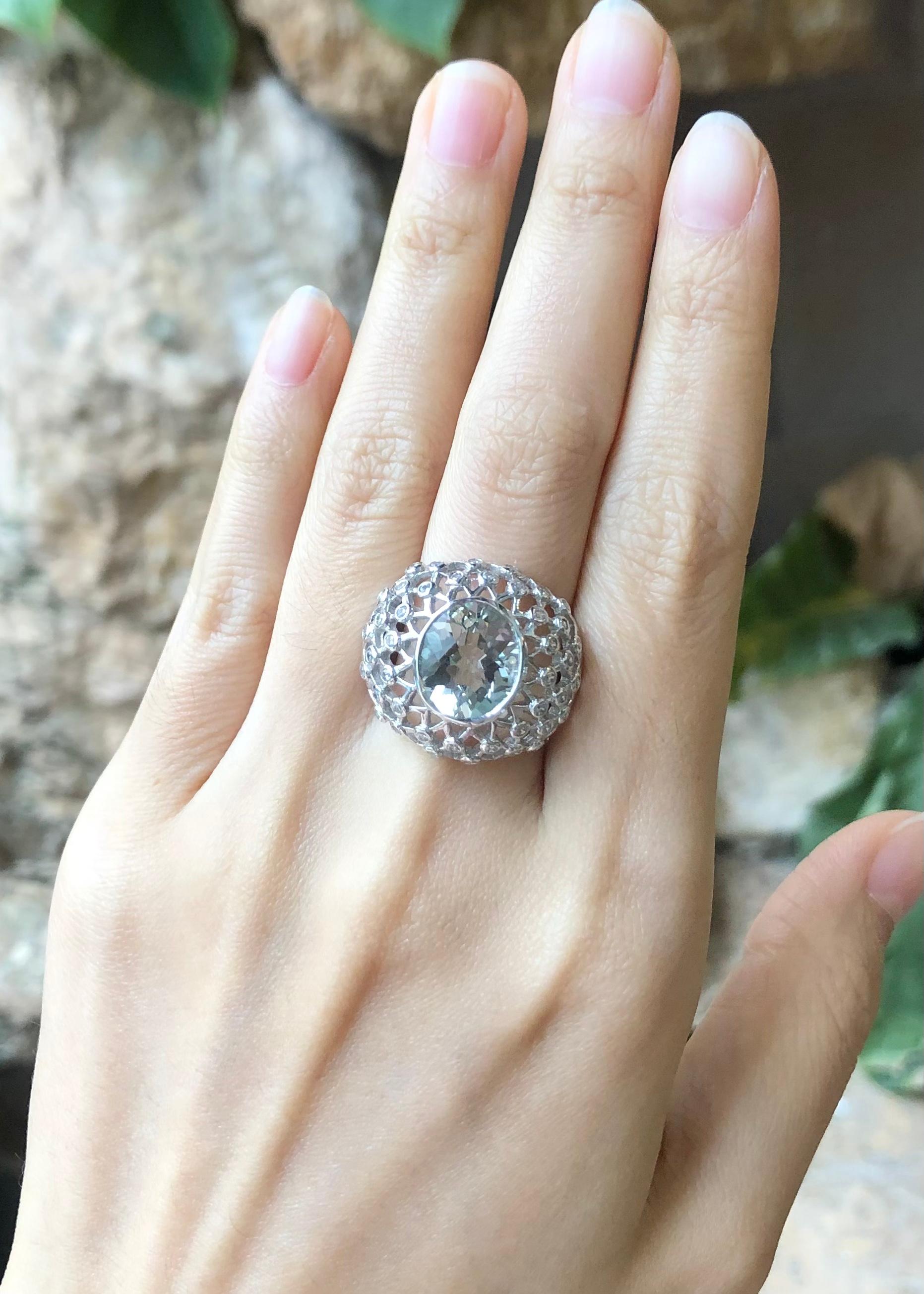 Donna Anello con ametista verde e zirconia cubica con montatura in argento in vendita