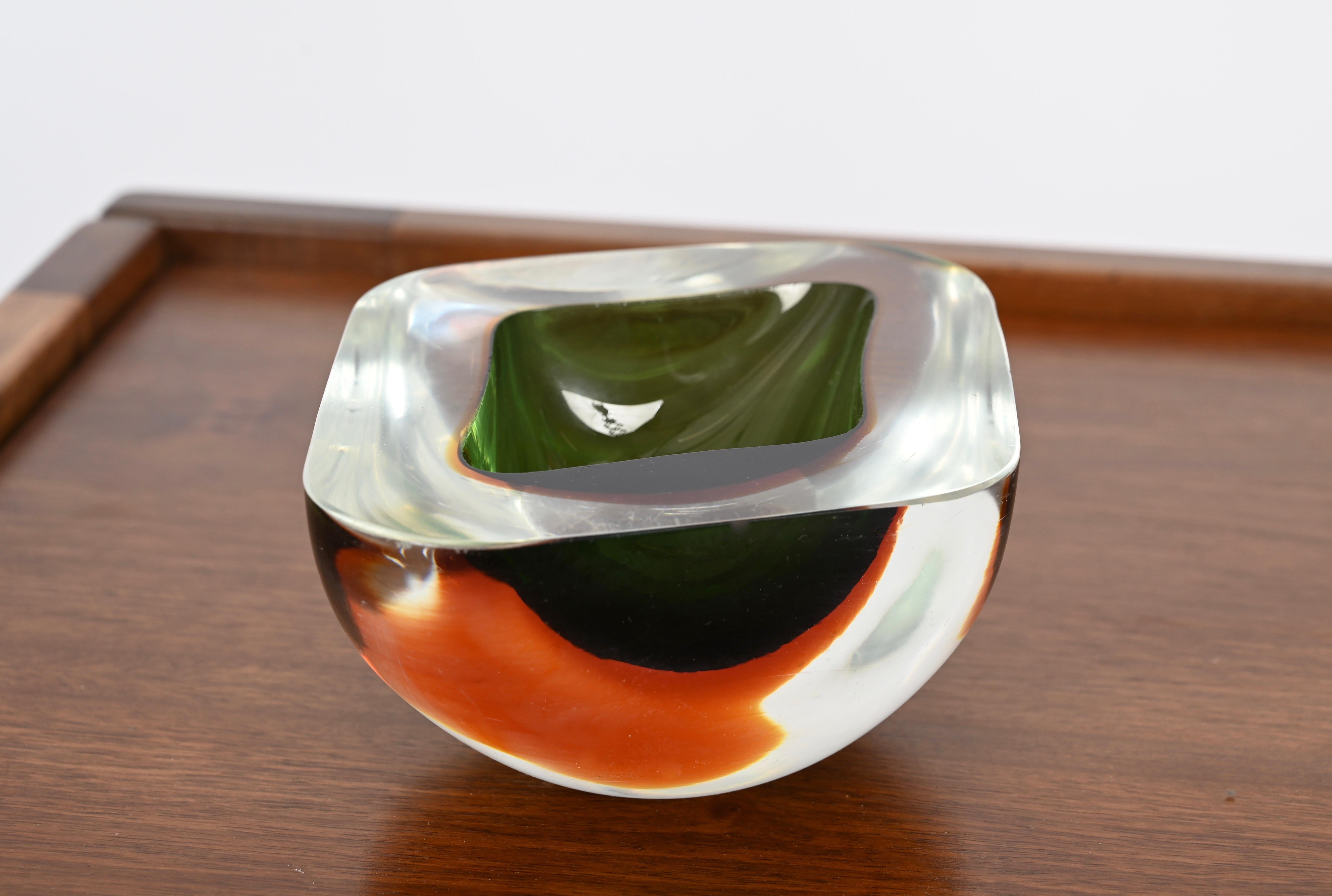 Cuenco de cristal de Murano Sommerso verde y ámbar de F. Poli, Italia, años 60 en venta 6