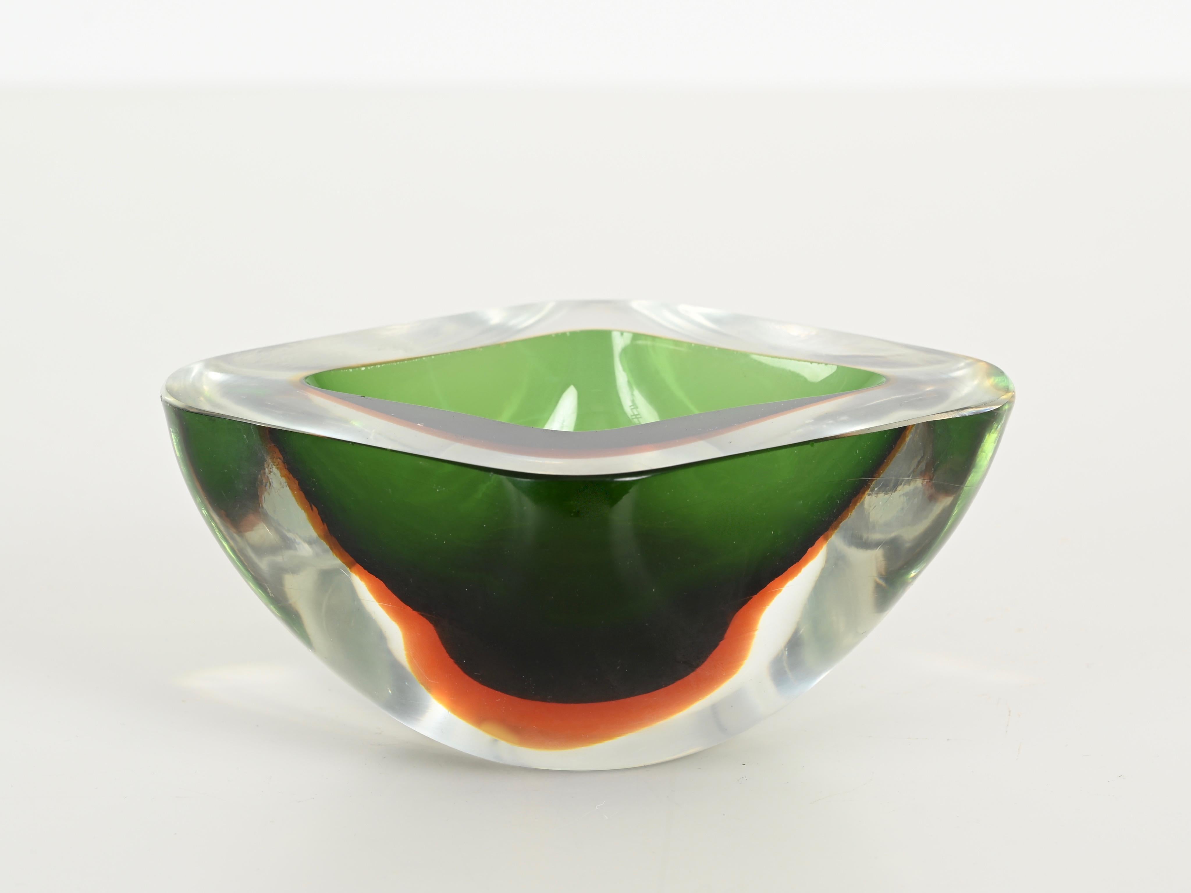 Cuenco de cristal de Murano Sommerso verde y ámbar de F. Poli, Italia, años 60 Moderno de mediados de siglo en venta