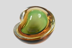 Green and Amber, Sommerso Murano Glass Heart-Shaped Bowl, Italy, 1960s