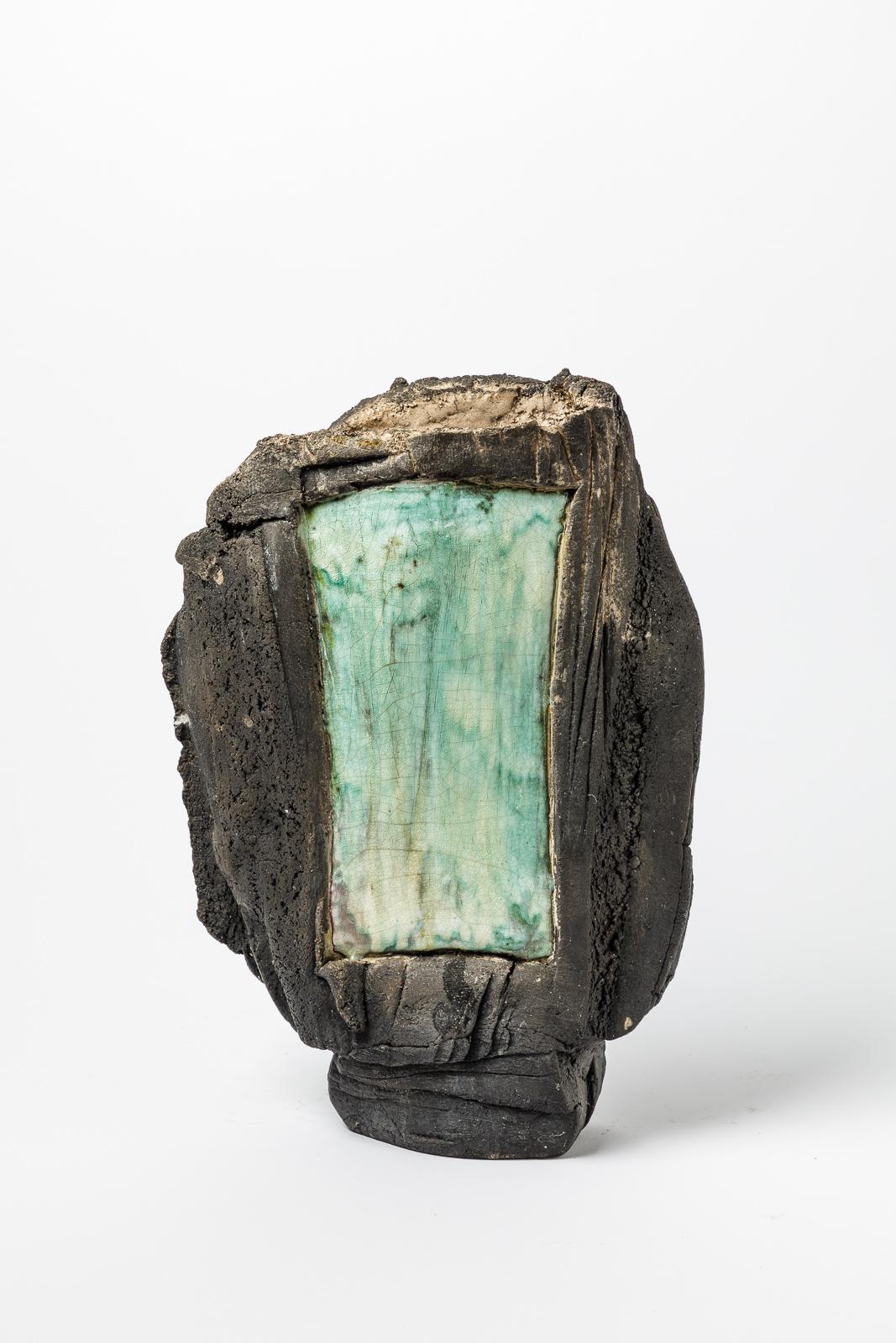 Son A.

Vase en céramique fabriqué à la main par His

Réalisé vers 1980

Condition originale parfaite

Couleurs de la céramique verte et noire

signé 

Mesures : Hauteur 36 cm
Grand 27 cm.
 