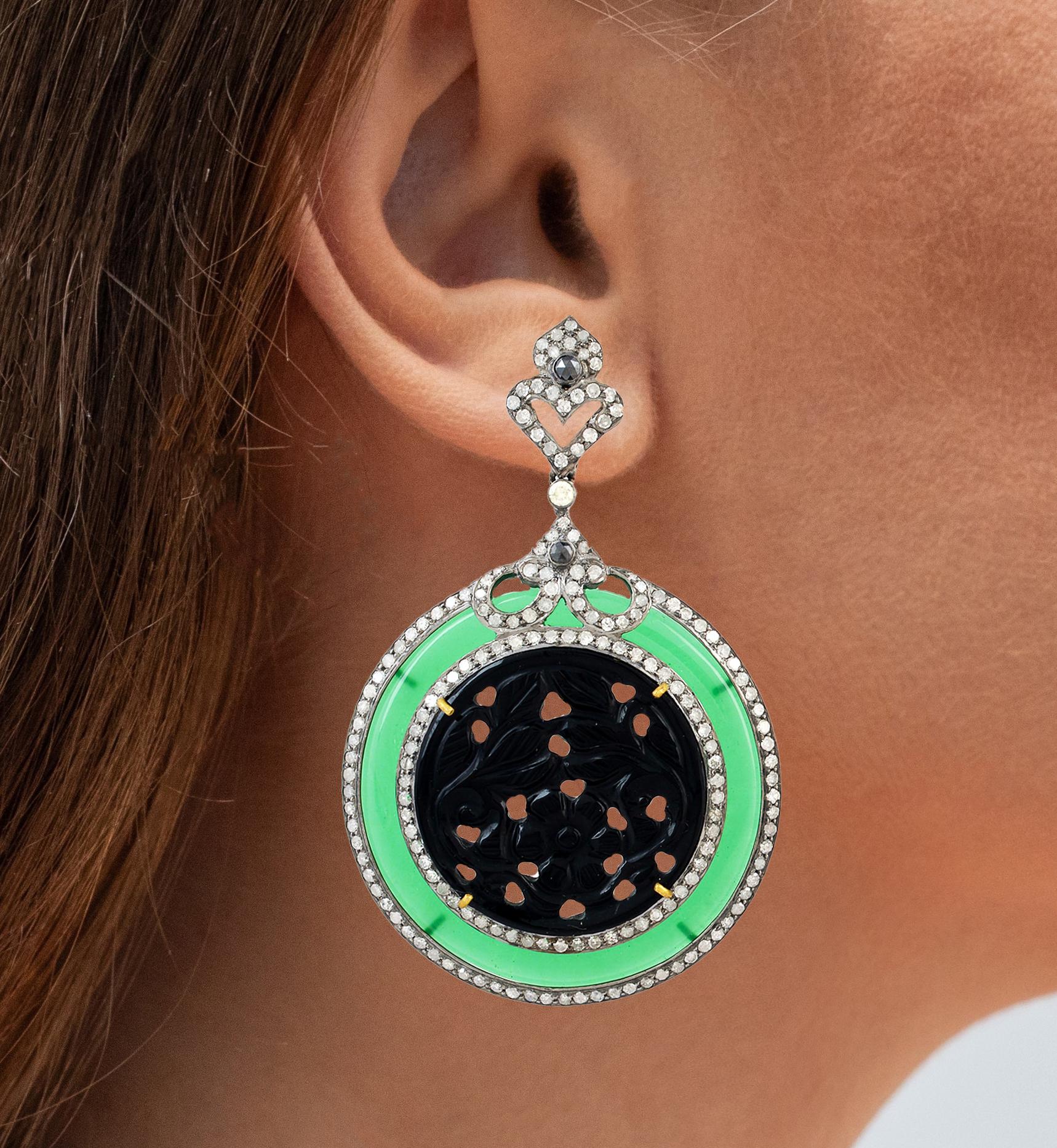 Contemporary Green and Black Onyx Dangle Earrings With Diamonds 72.18 Carats For Sale