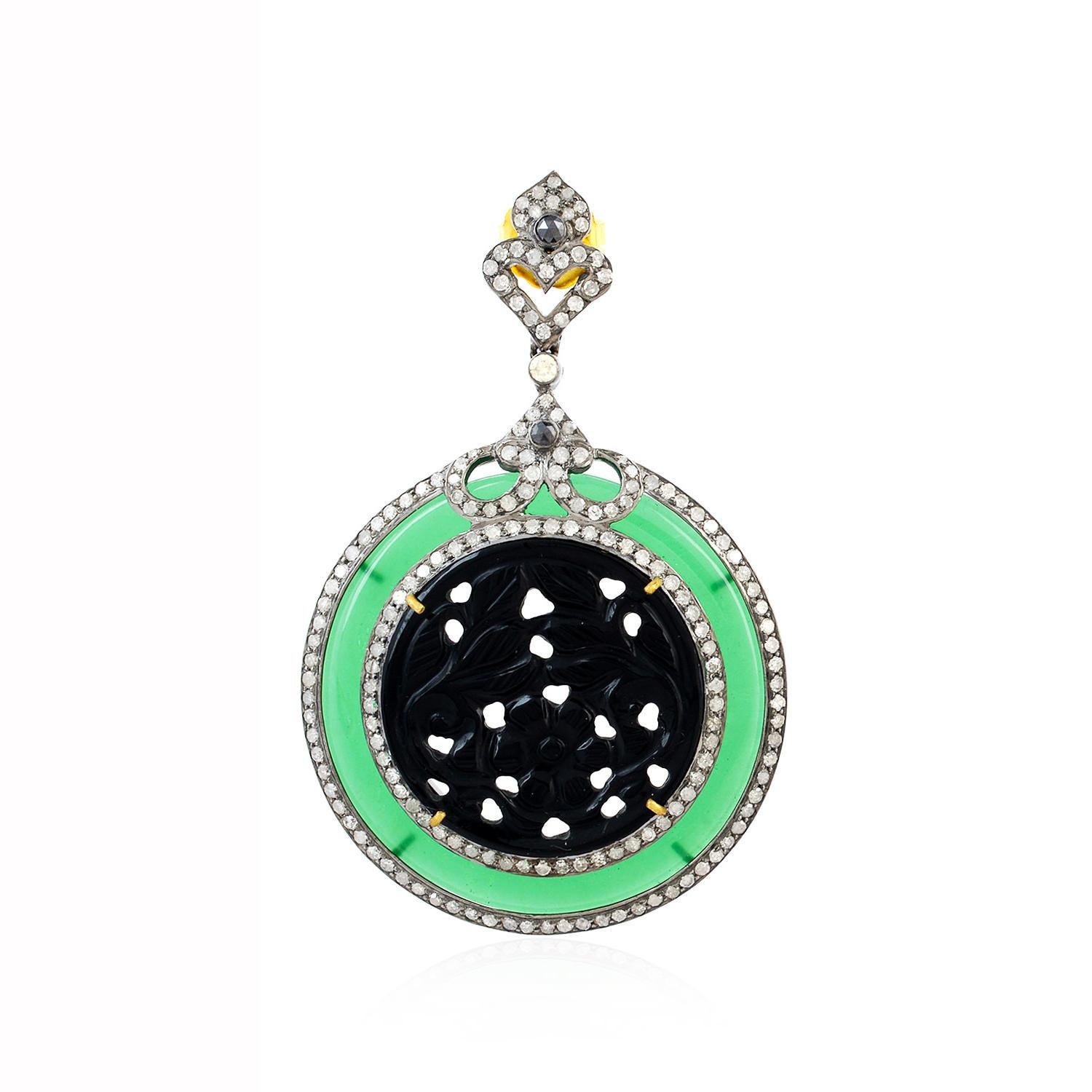 Taille ronde Boucles d'oreilles pendantes en onyx vert et noir avec diamants 72,18 carats en vente