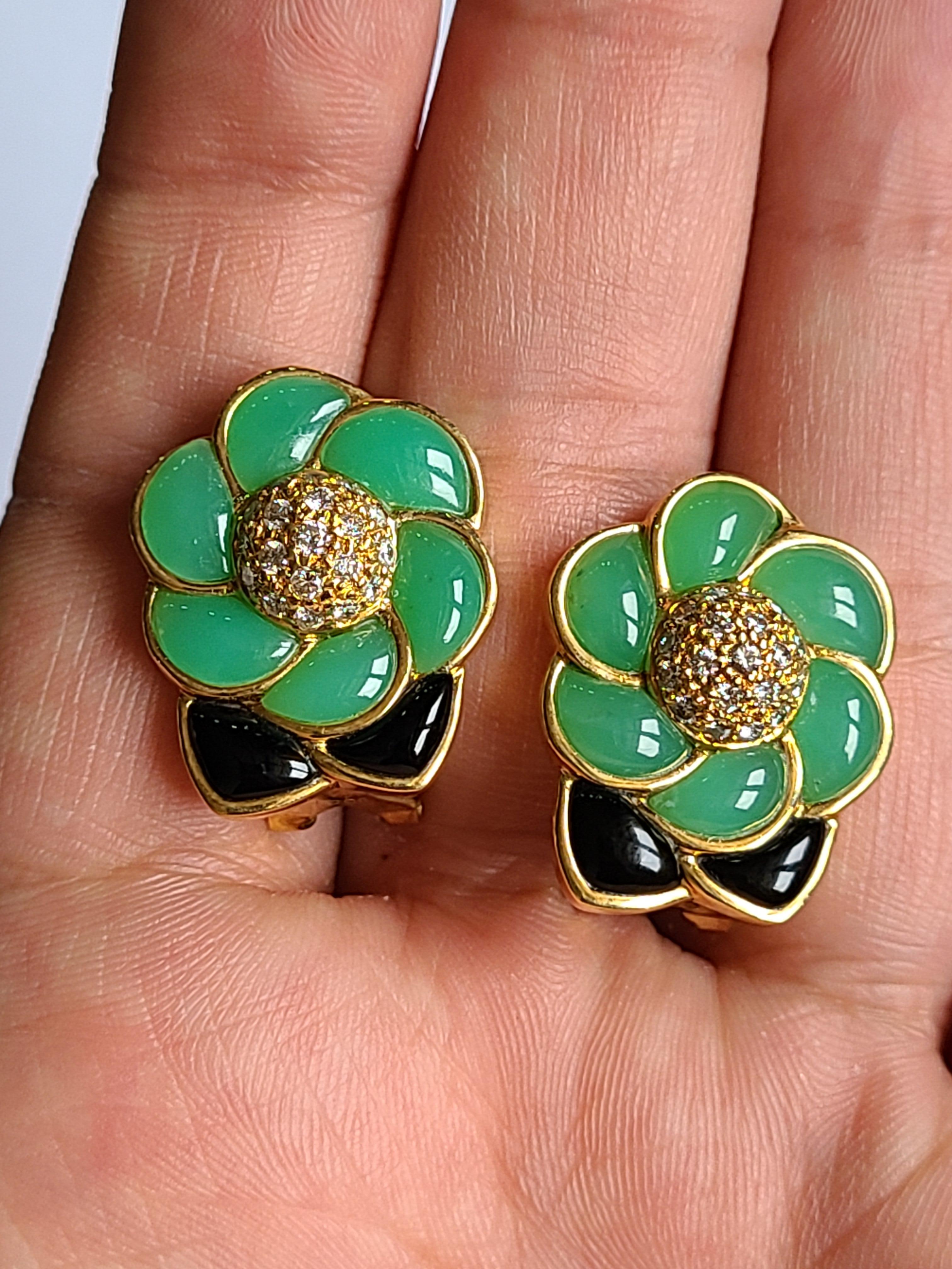 Round Cut Green and Black Onyx Studs/Earrings with Diamonds in 18 Karat Gold