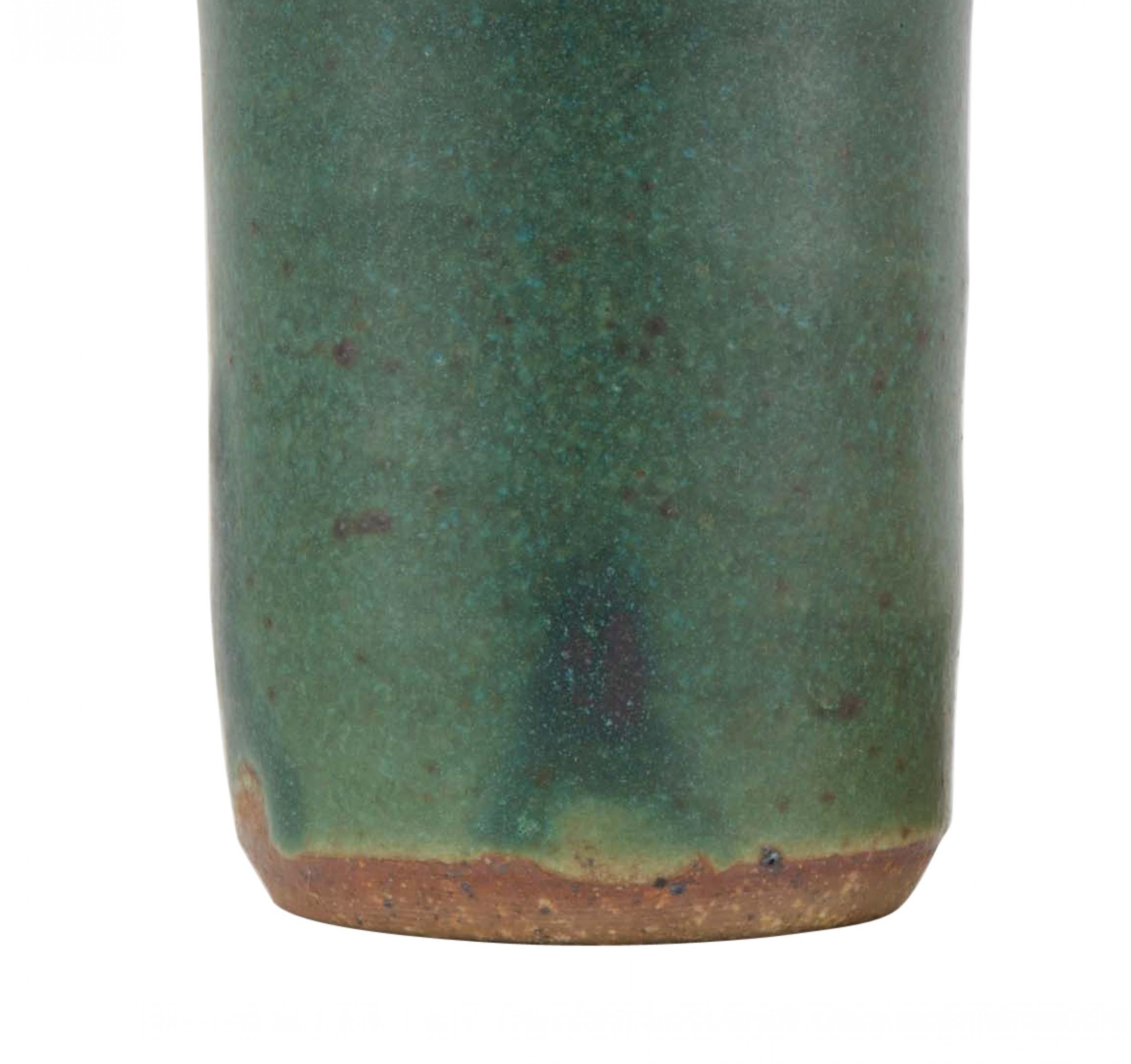 Moderno Vasi a bocciolo in ceramica verde e blu in vendita