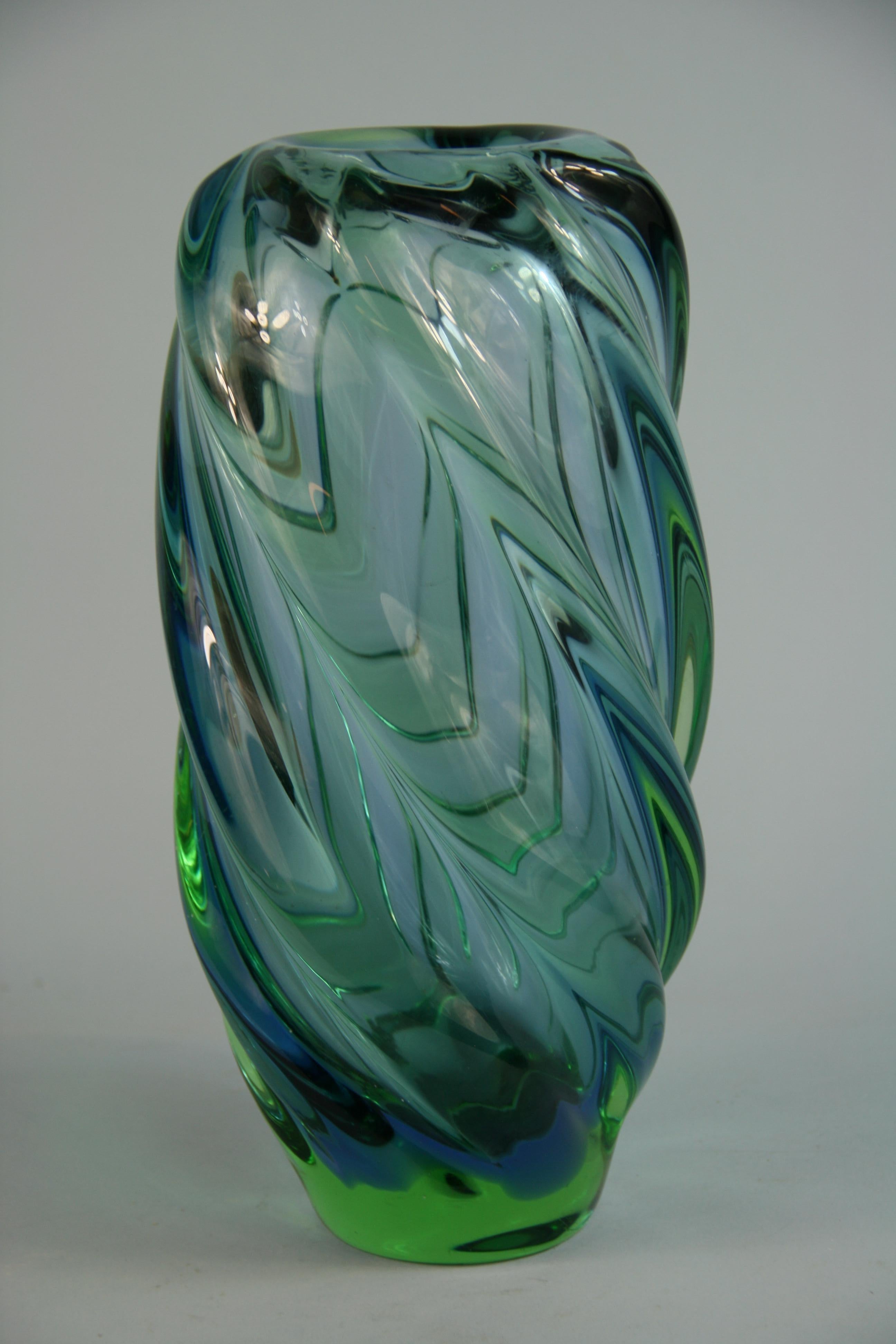 3-543 Murano green and blue spiral art glass  vase.