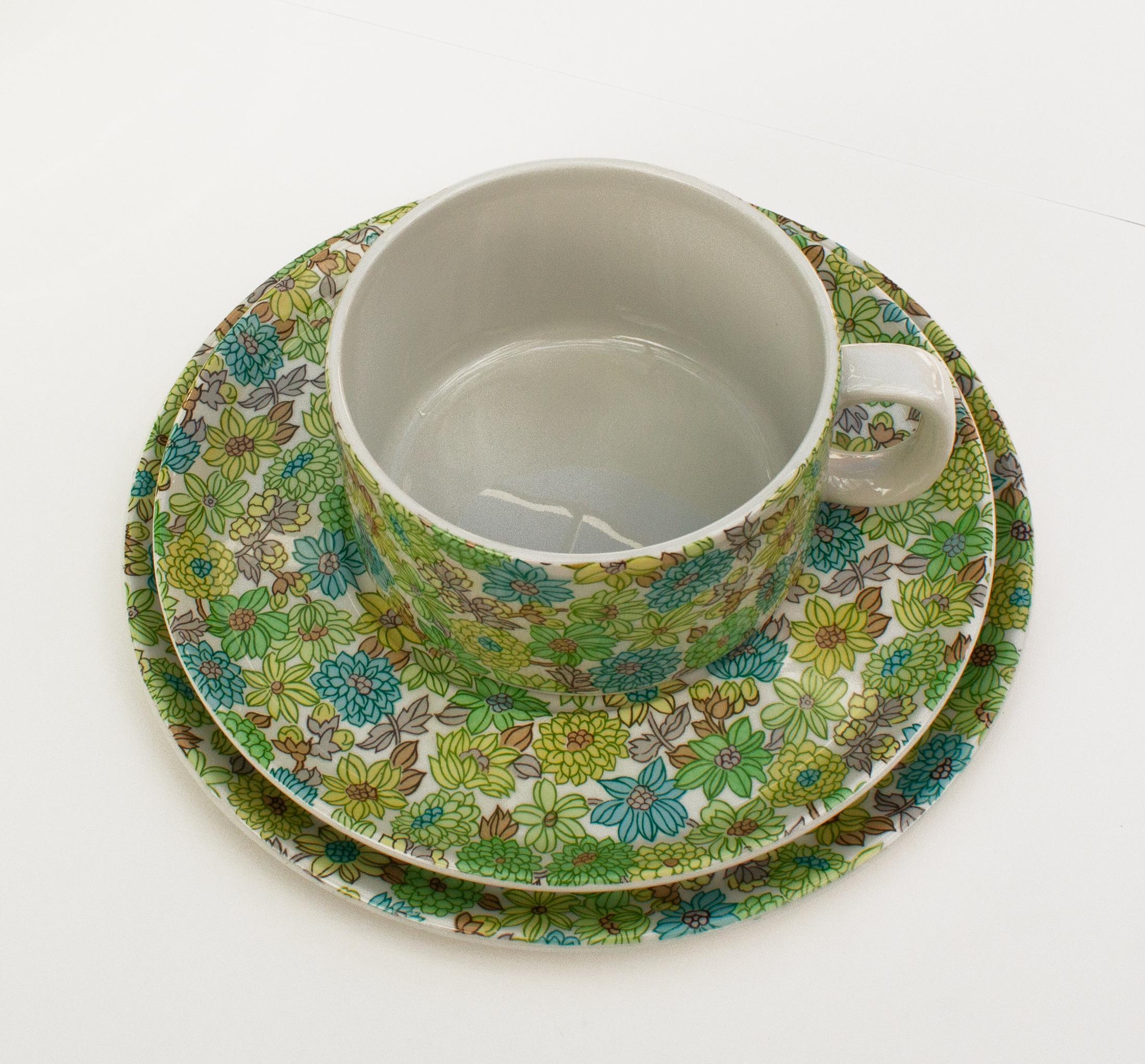 Italiano Servizio da tè verde e blu di Ambrogio Pozzi per Ceramica Franco Pozzi, anni '80 in vendita