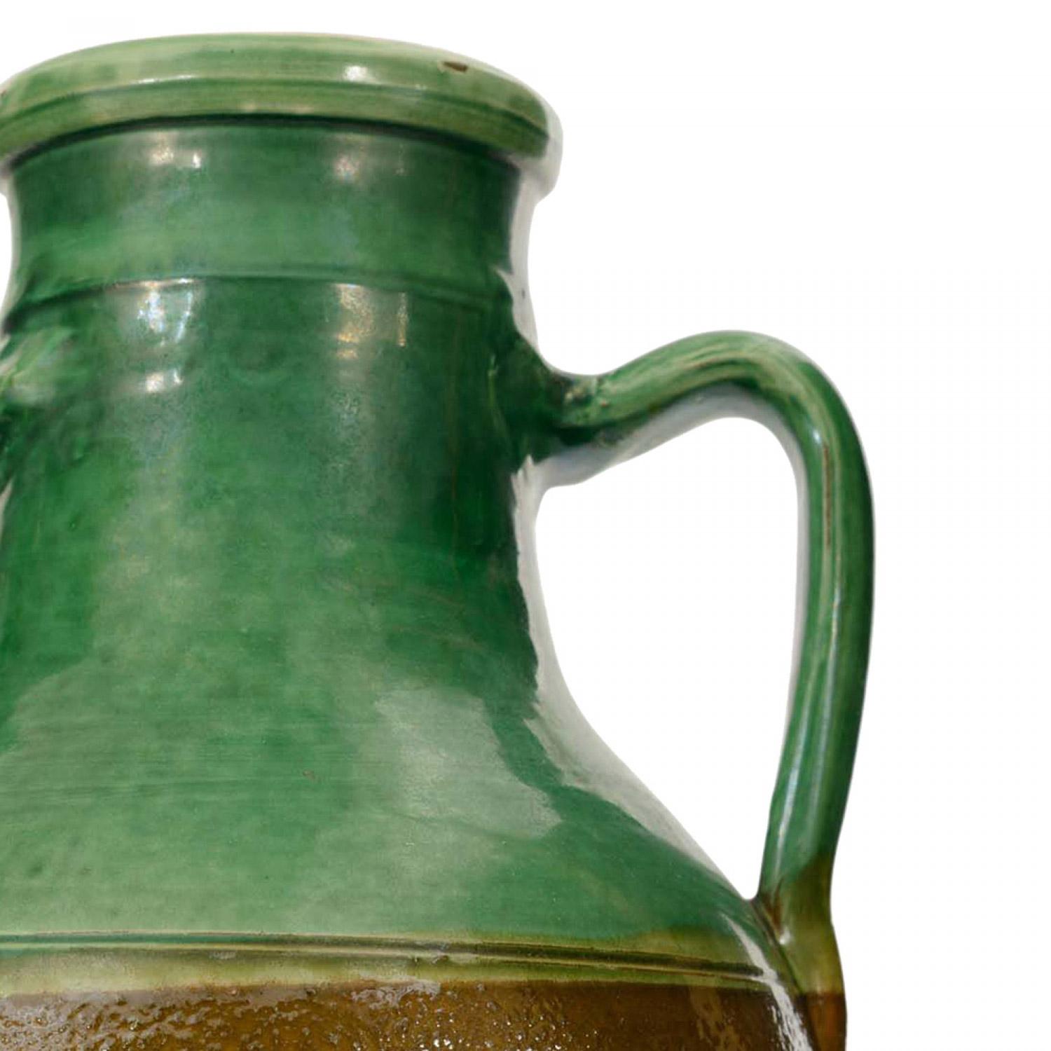 Green and Brown Glazed Ceramic Urn In condizioni buone in vendita a Queens, NY