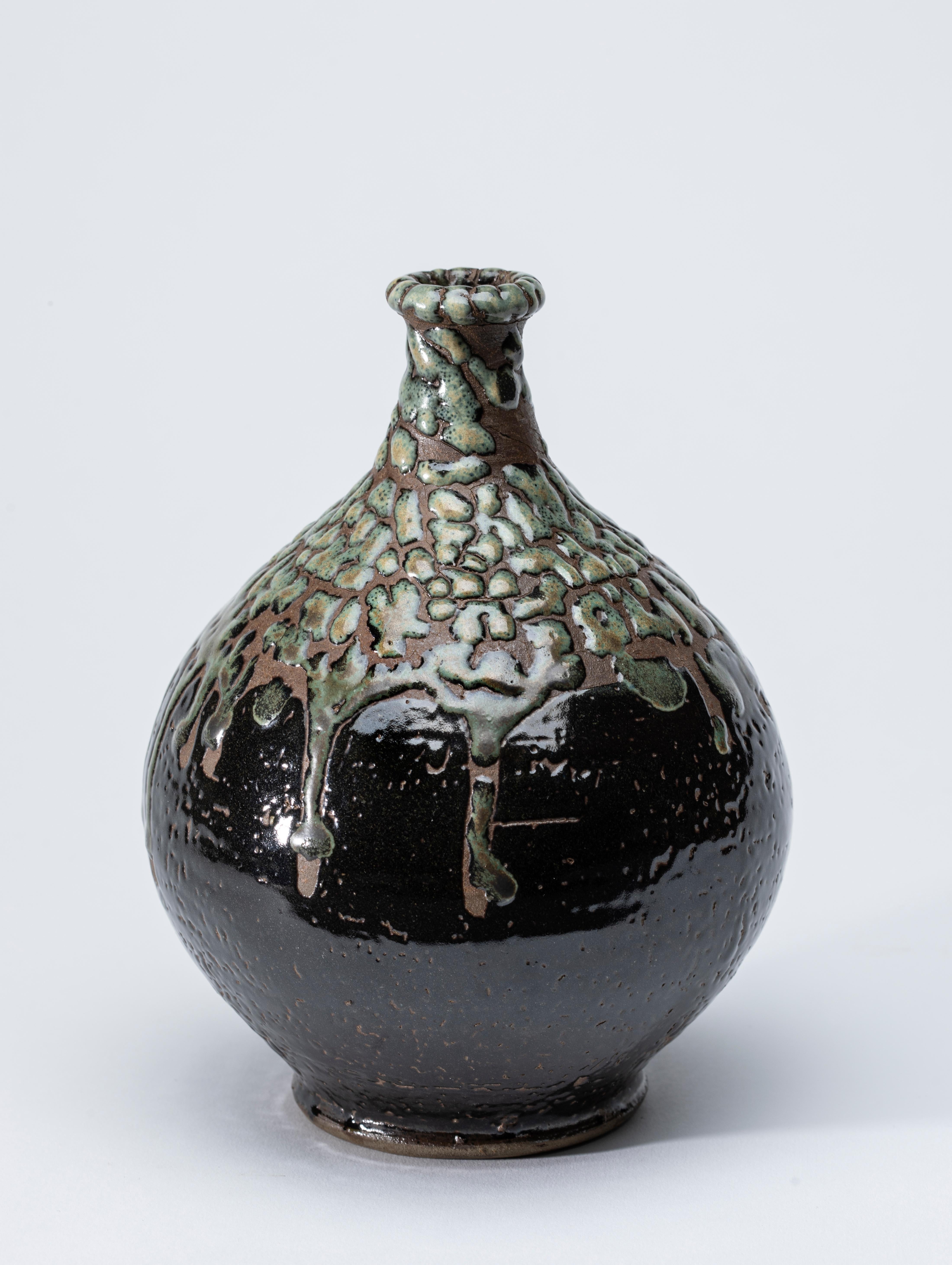 Green and Dark Brown Japanese Vase with Green Raised Glaze In Excellent Condition For Sale In Santa Cruz, CA