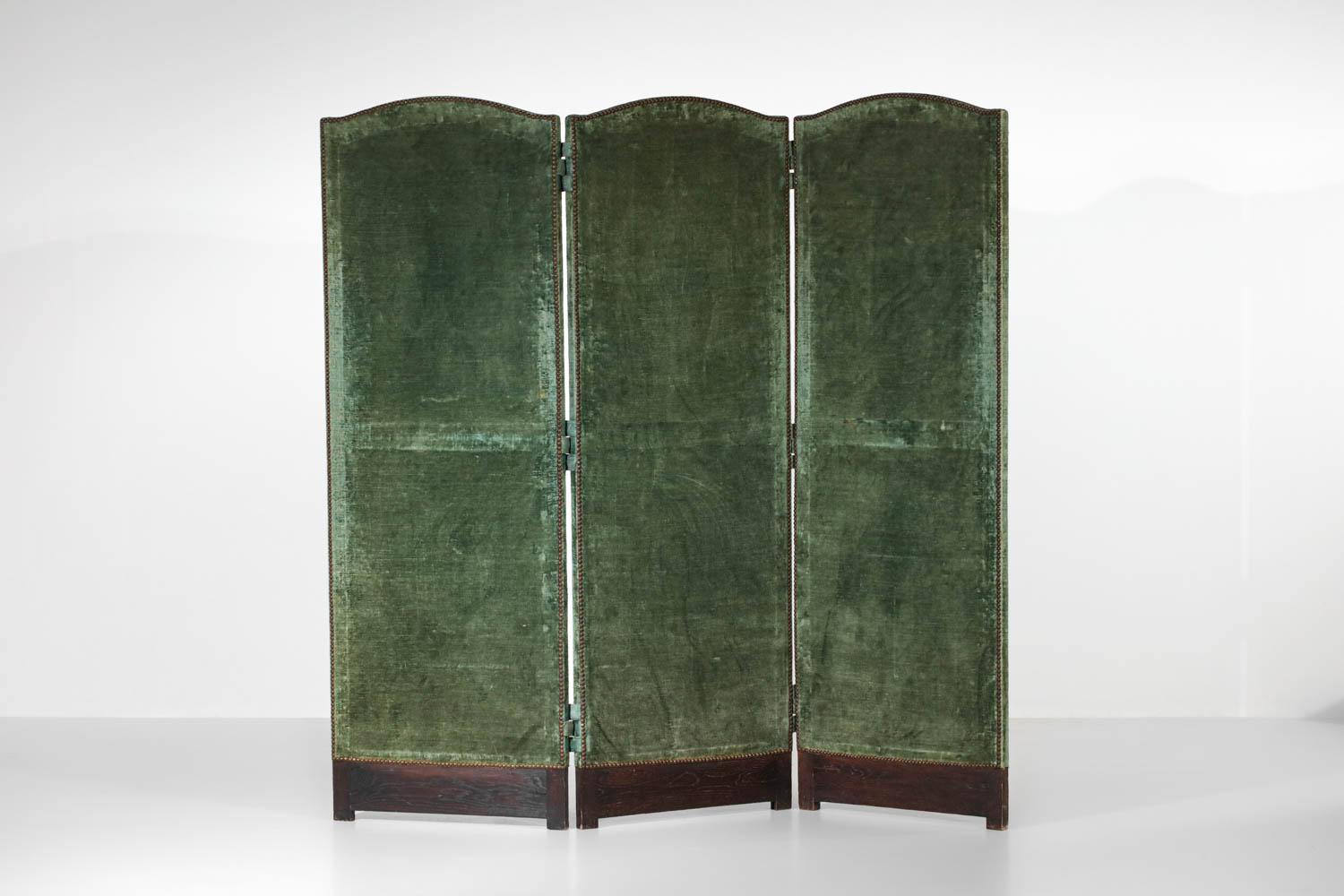 Green and gold velvet screen from the 40's / 50's French oak ceruse vintage  For Sale 2