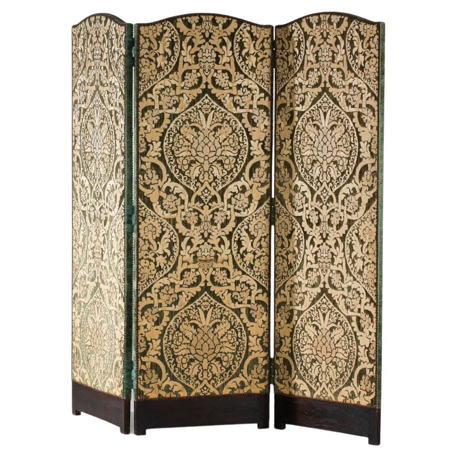 Green and gold velvet screen from the 40's / 50's French oak ceruse vintage For Sale