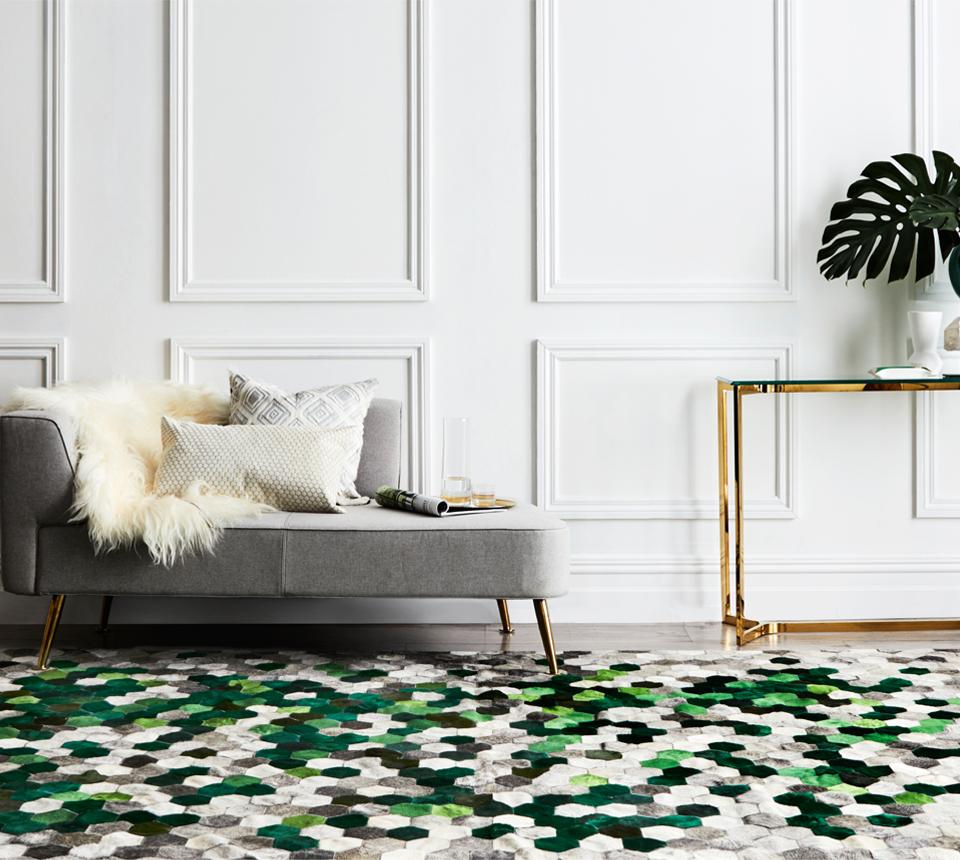 La longue liste de clients heureux d'Art Hide se réjouissent d'avoir acquis ce superbe tapis devenu la fierté de leur maison ! Votre futur intérieur sera magnifiquement décoré avec des tons doux de cuir de vachette luxueux, chacun variant légèrement