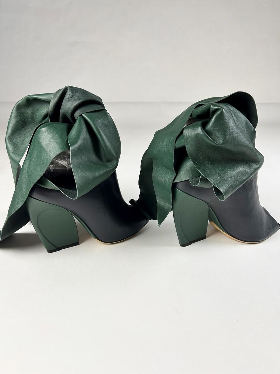 Green and ink blue leather boots by John Galliano for Christian Dior Circa 2000 In Good Condition For Sale In Toulon, FR