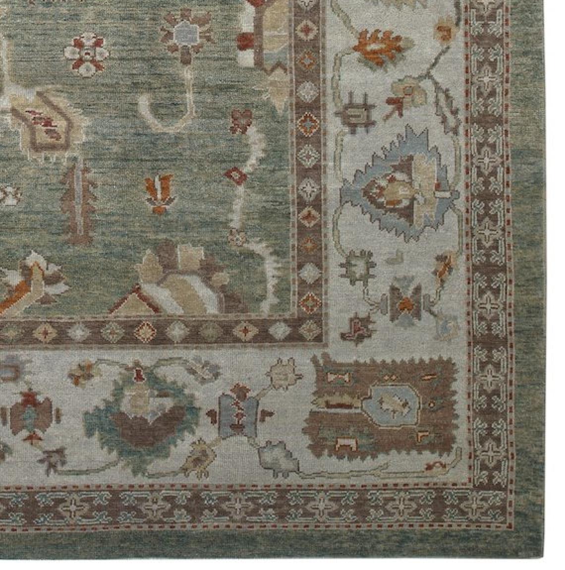 Green and Ivory Handmade Wool Turkish Oushak Rug In Excellent Condition For Sale In North Bergen, NJ