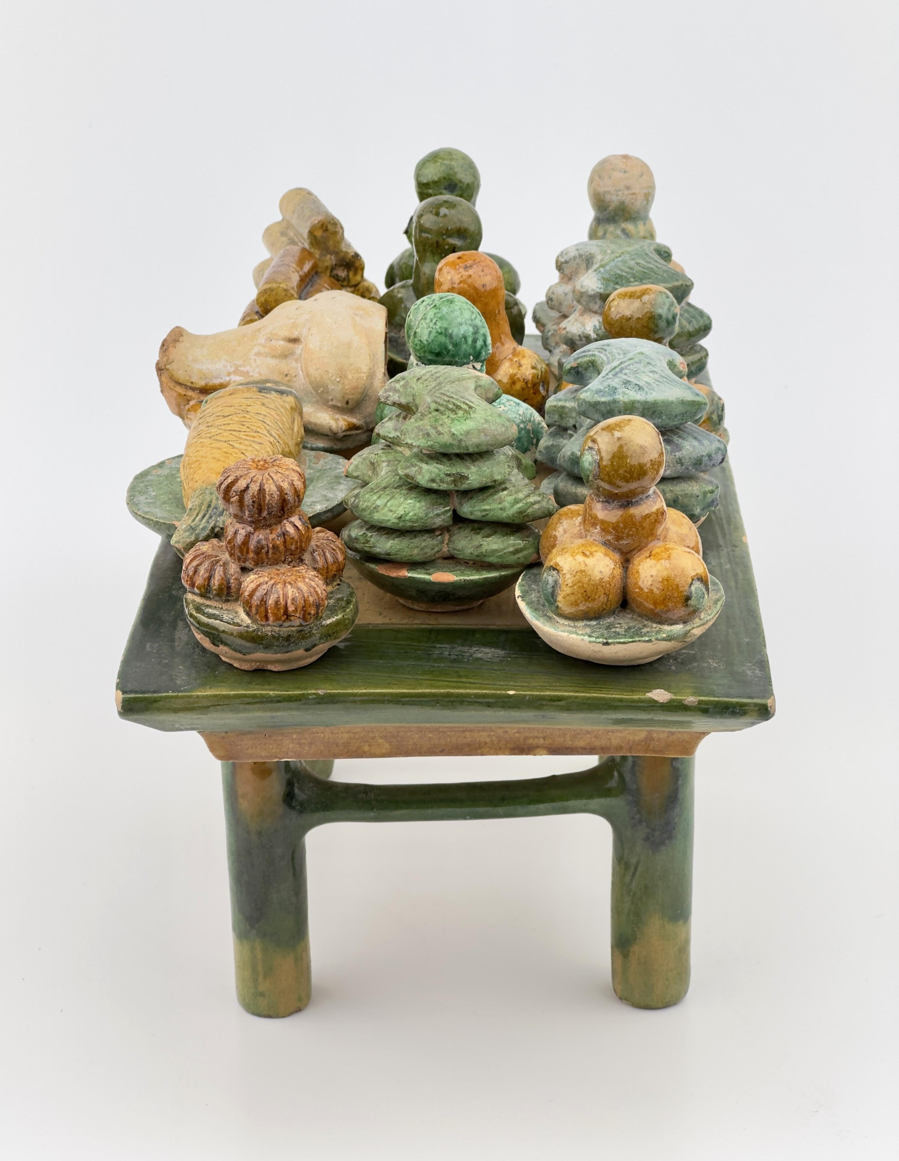 Green and Ochre Glazed Altar Table with Offerings, Ming Dynasty, 15~16th Century For Sale 4