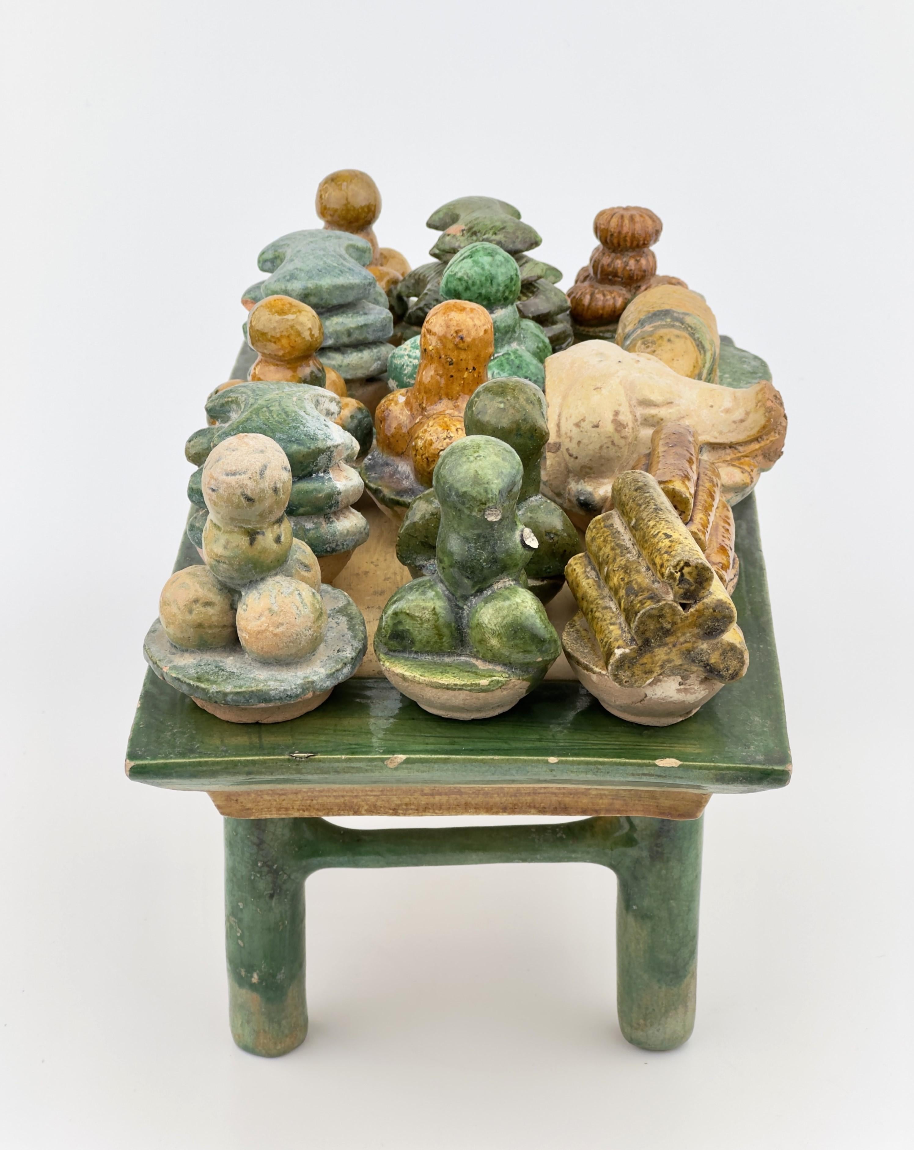 Green and Ochre Glazed Altar Table with Offerings, Ming Dynasty, 15~16th Century For Sale 1