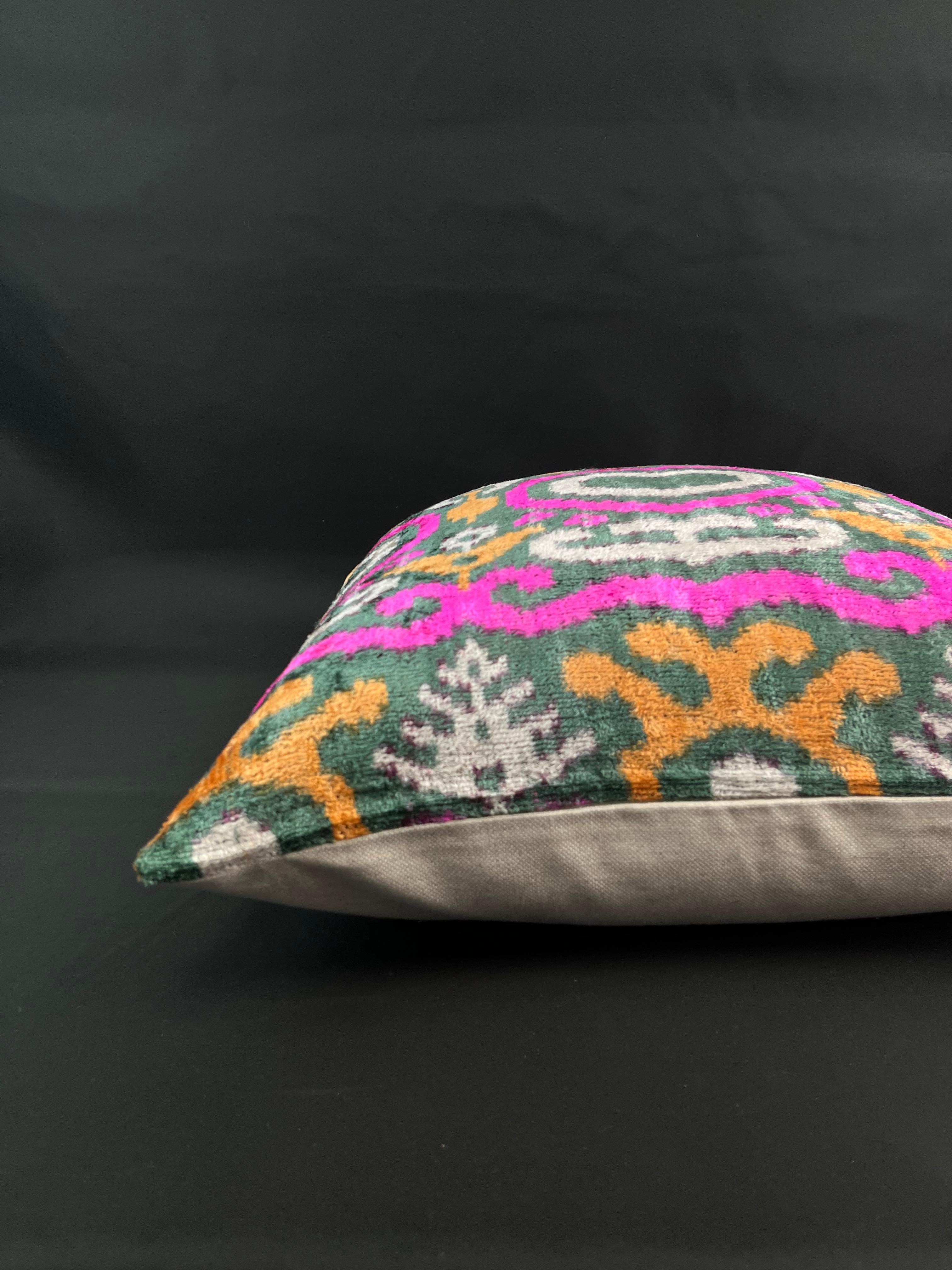 Turkish Green and Pink Geometric Design Velvet Silk Ikat Pillow Cover