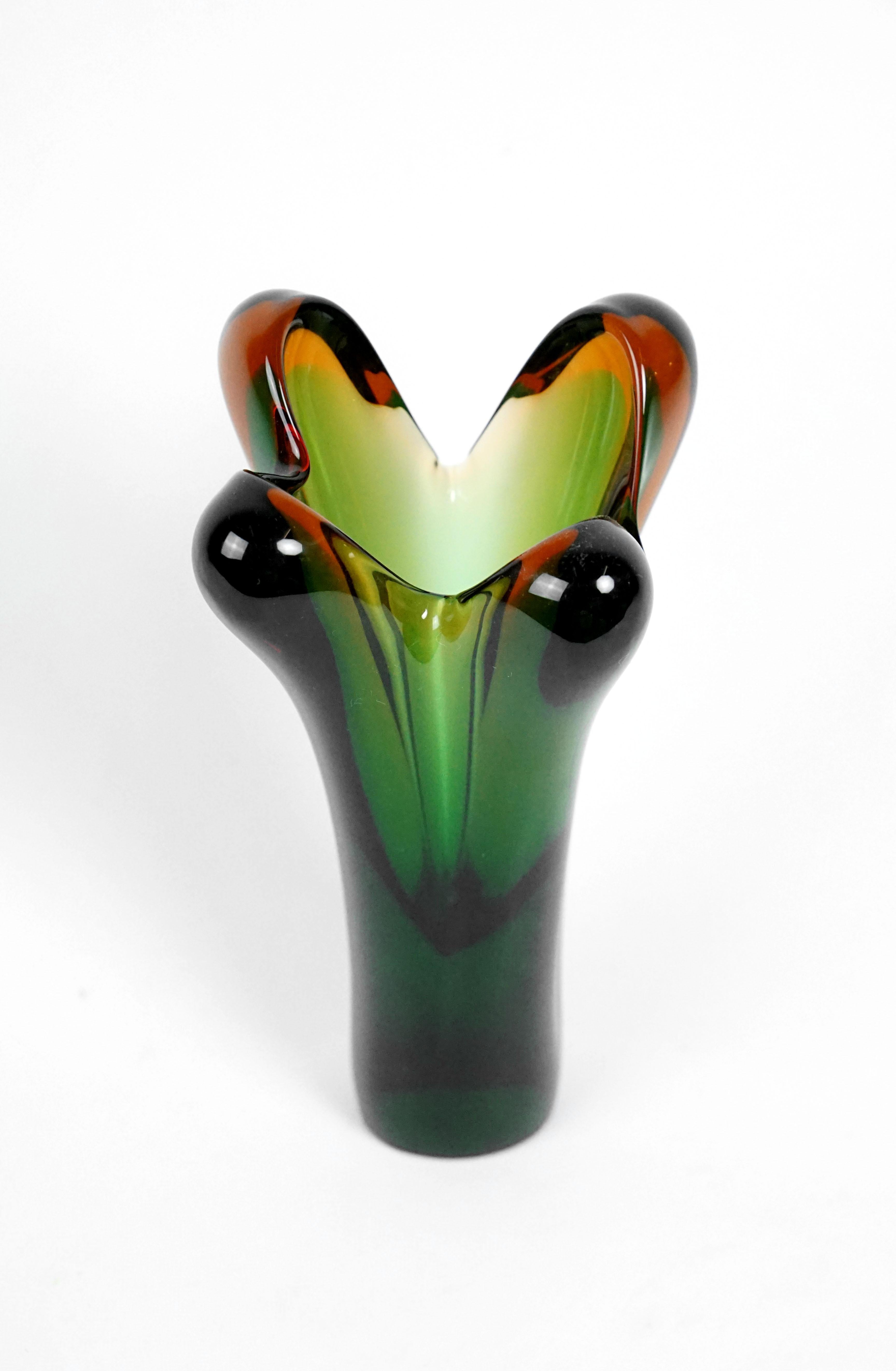 Czech Green and Red Art Glass Vase by Josef Hospodka, 1960s For Sale