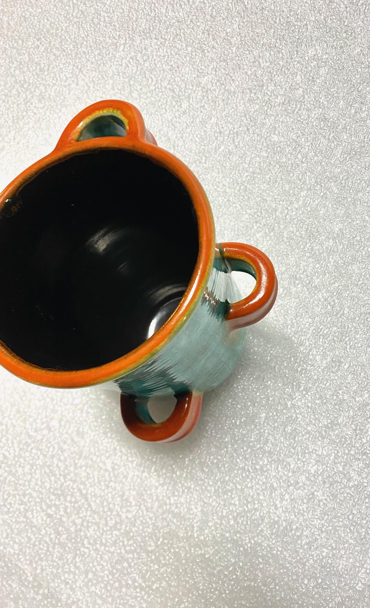 Céramique Vase en céramique verte et rouge de Gmundner Keramik en vente