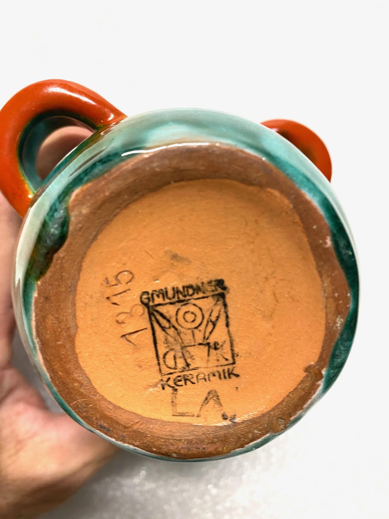 Vase en céramique verte et rouge de Gmundner Keramik en vente 2